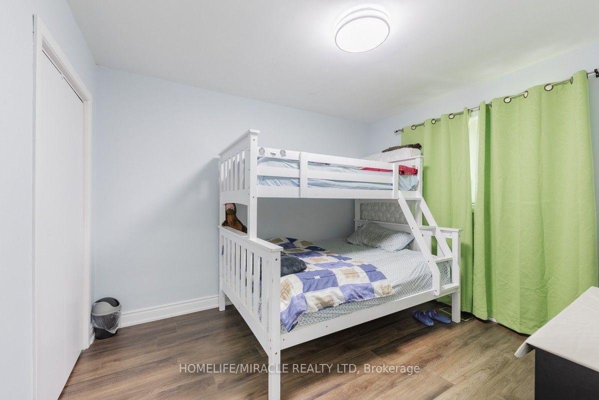 Photo 31 of 20 Mayhill Crescent, Scarborough, Woburn — HOMEH