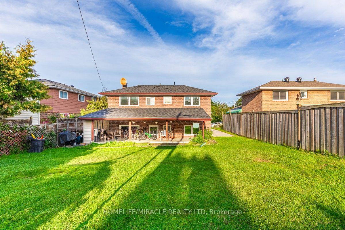 Photo 35 of 20 Mayhill Crescent, Scarborough, Woburn — HOMEH