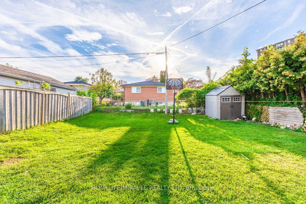 Photo 36 of 20 Mayhill Crescent, Scarborough, Woburn — HOMEH