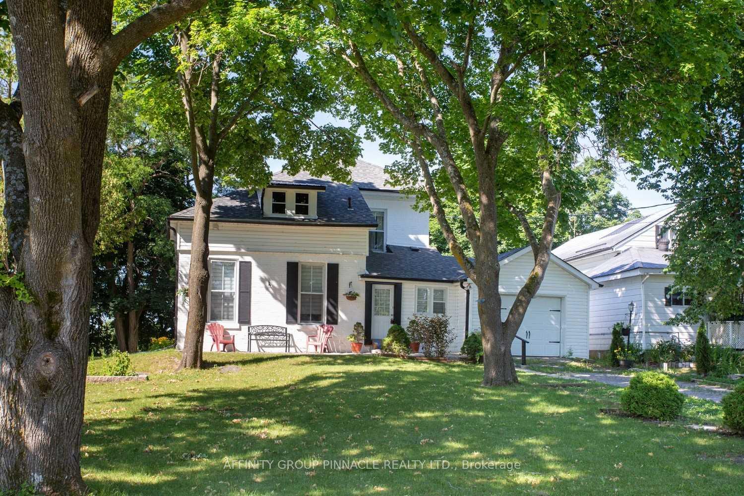 Photo 5 of 17 Dodd Street, Kawartha Lakes, Fenelon Falls — HOMEH
