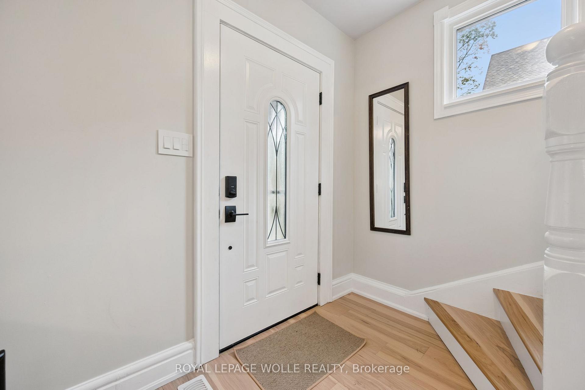 Photo 6 of 132 Perth Street, Stratford — HOMEH