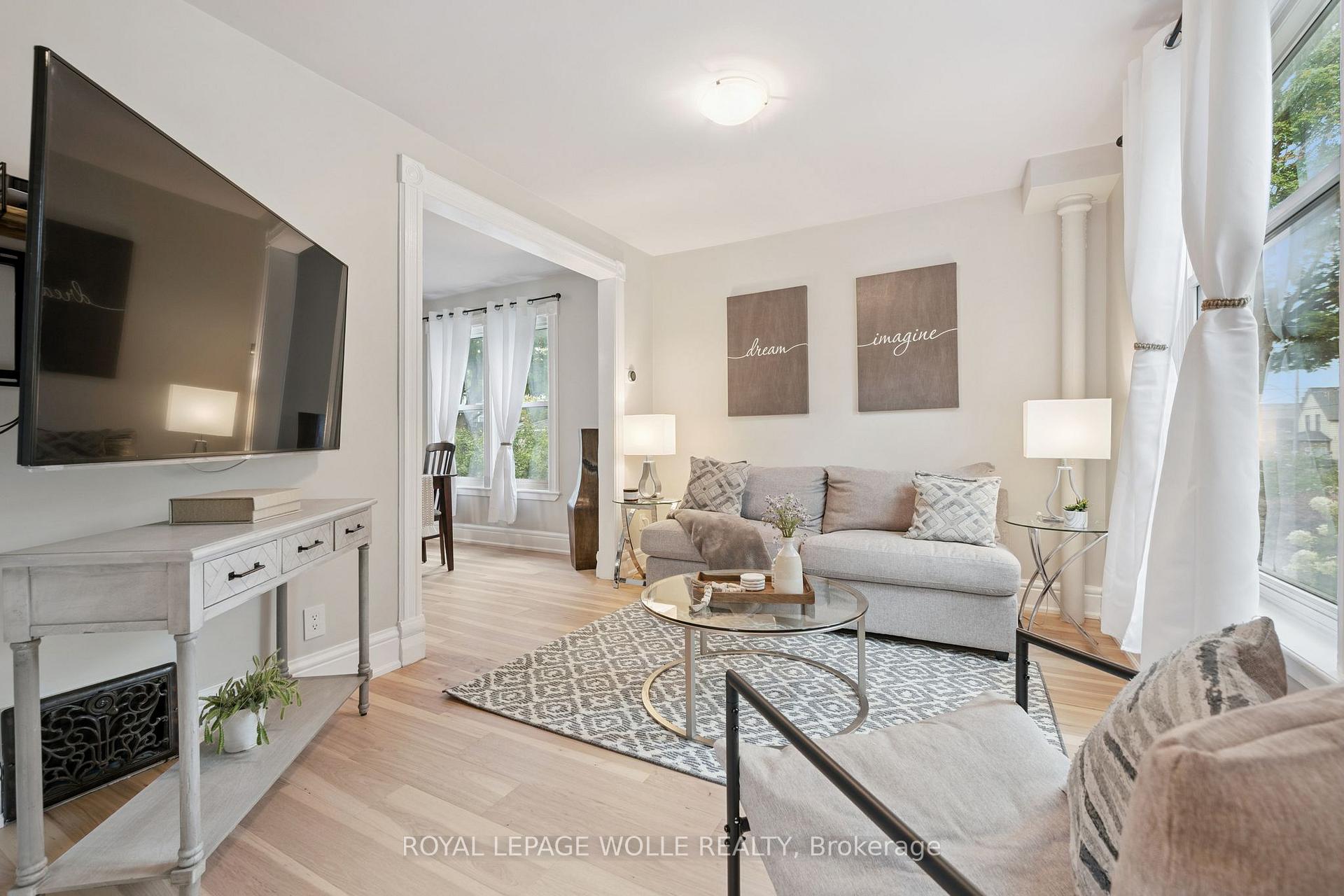 Photo 7 of 132 Perth Street, Stratford — HOMEH
