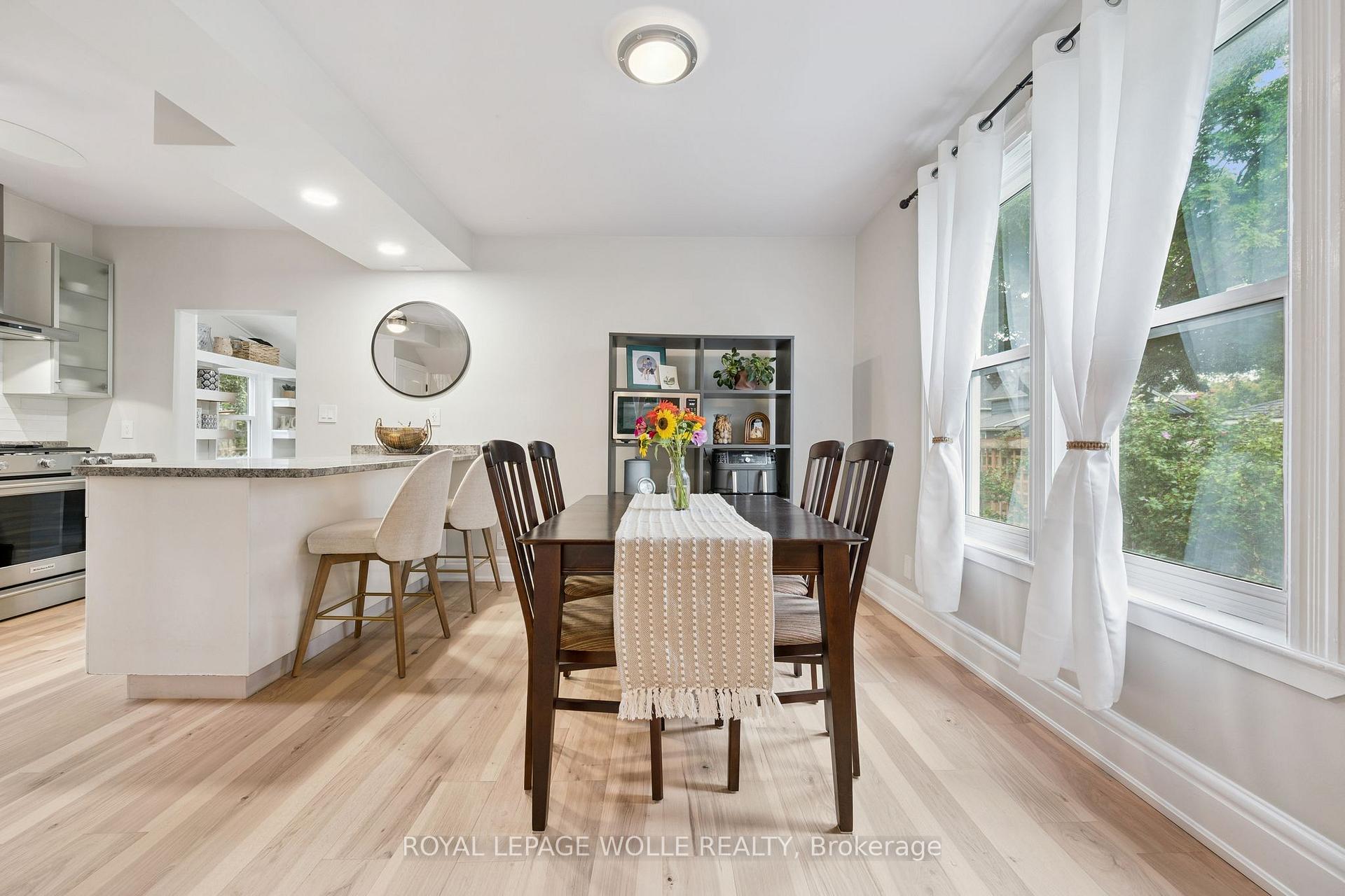Photo 10 of 132 Perth Street, Stratford — HOMEH