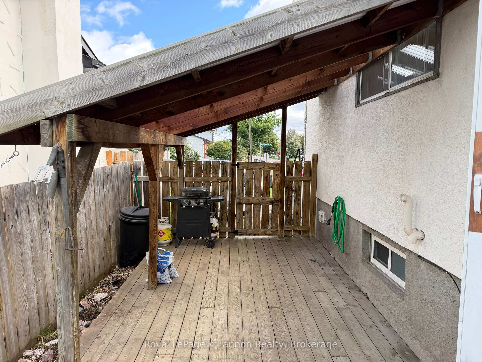 Photo 26 of 129 Sherbrooke Street, Thunder Bay, Northwood Park — HOMEH
