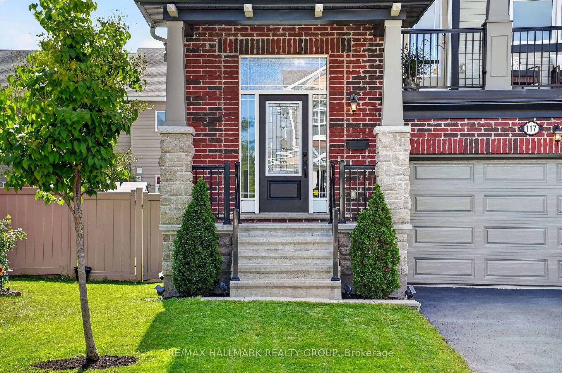 Photo 3 of 117 Damselfly Way, Ottawa, Barrhaven - Half Moon Bay — HOMEH
