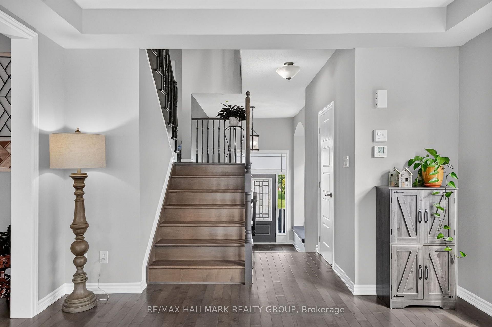 Photo 6 of 117 Damselfly Way, Ottawa, Barrhaven - Half Moon Bay — HOMEH