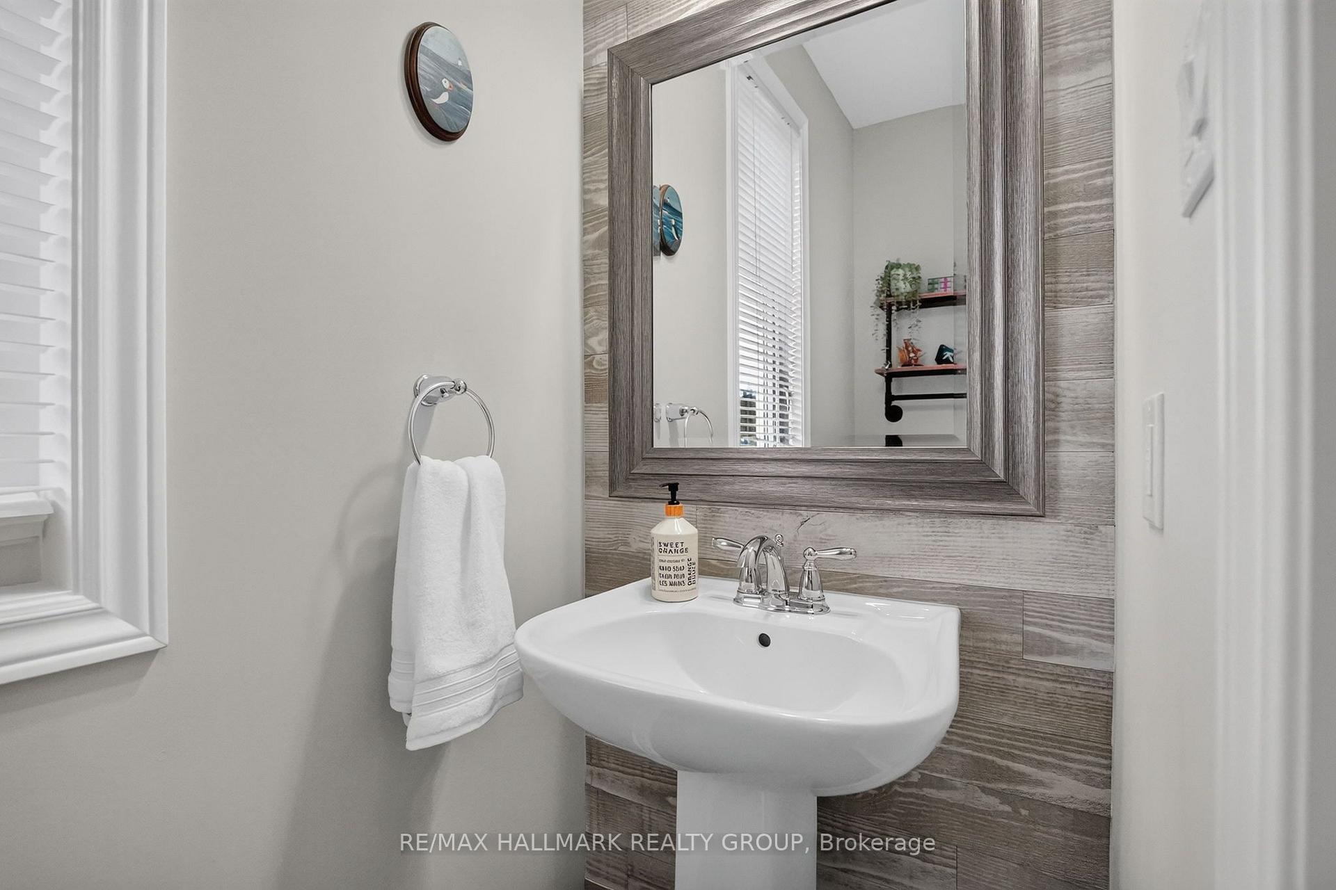 Photo 7 of 117 Damselfly Way, Ottawa, Barrhaven - Half Moon Bay — HOMEH