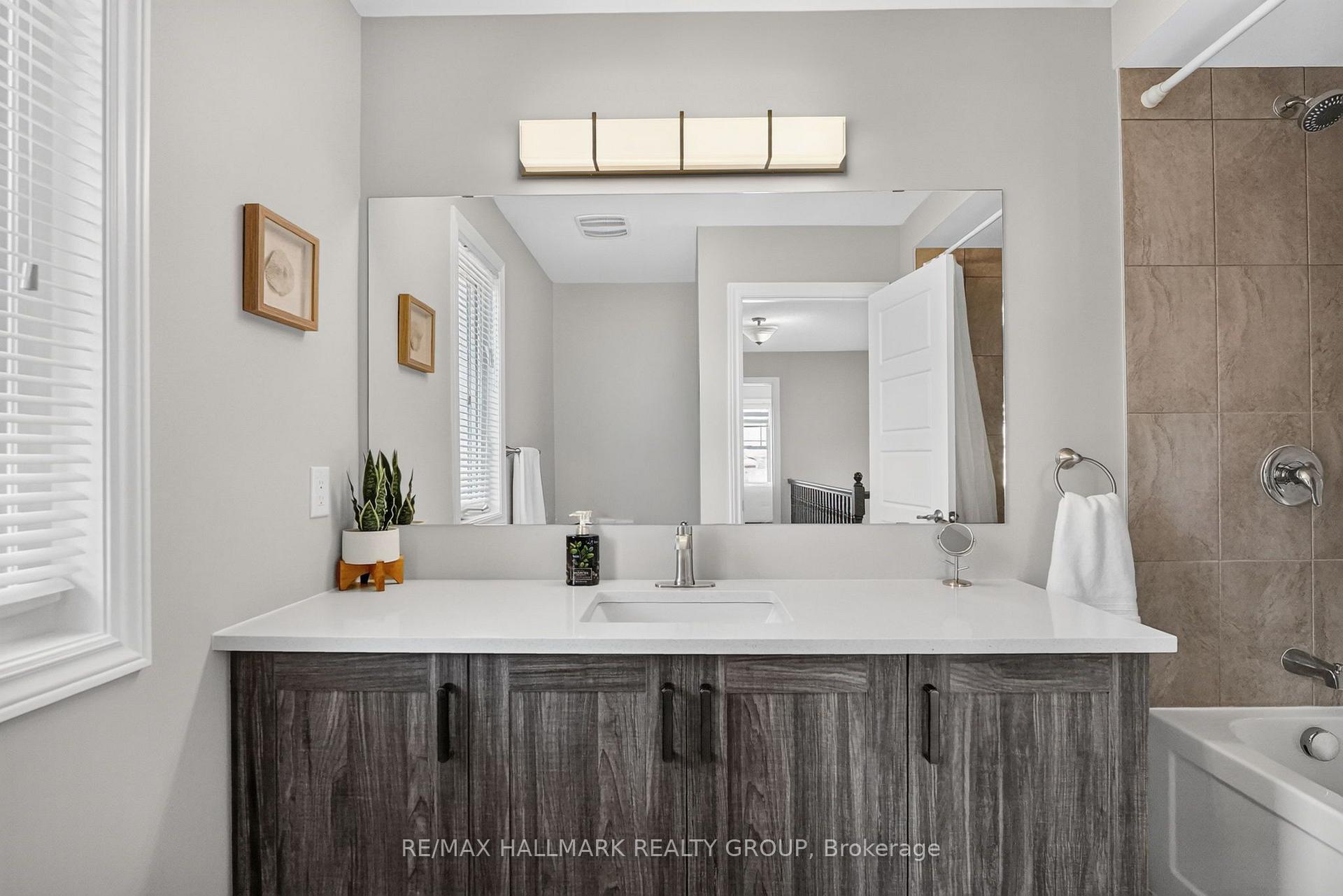 Photo 28 of 117 Damselfly Way, Ottawa, Barrhaven - Half Moon Bay — HOMEH