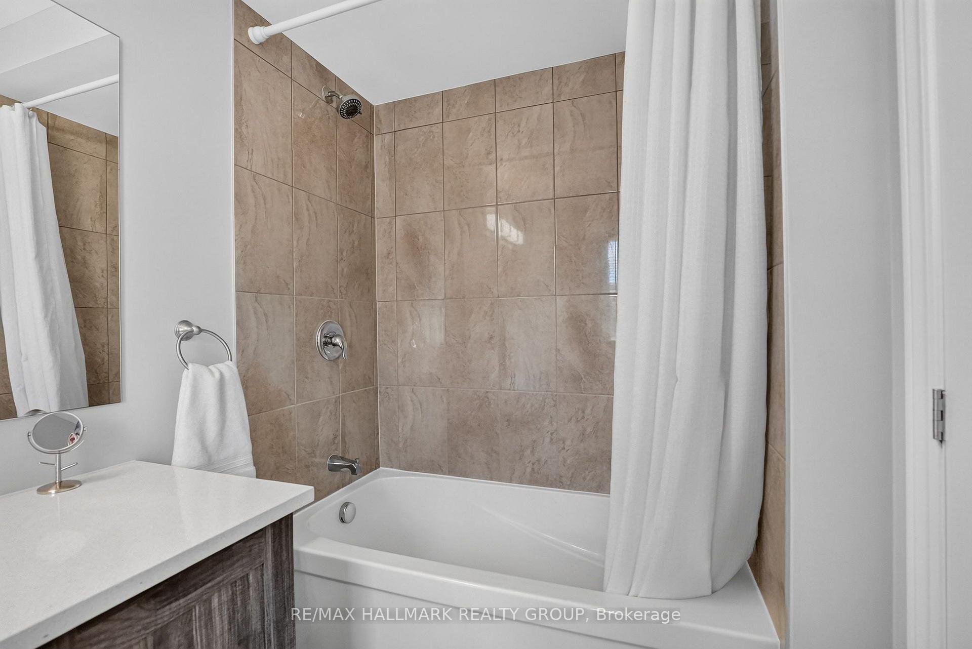 Photo 29 of 117 Damselfly Way, Ottawa, Barrhaven - Half Moon Bay — HOMEH
