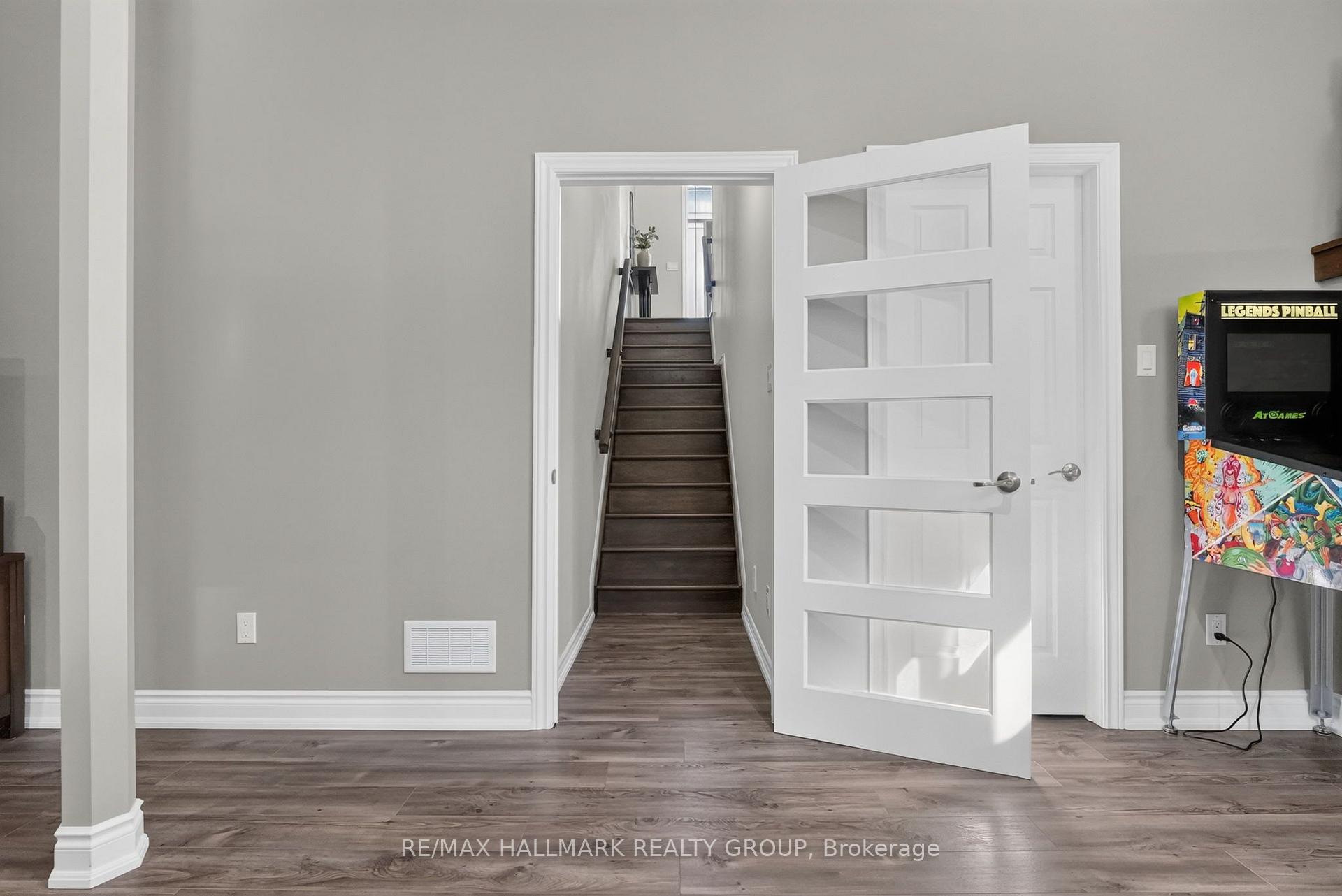 Photo 30 of 117 Damselfly Way, Ottawa, Barrhaven - Half Moon Bay — HOMEH