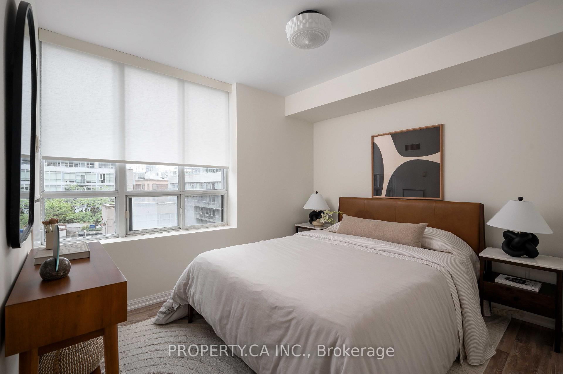 Photo 9 of Unit #919, 140 Simcoe Street, Toronto, Waterfront Communities — HOMEH