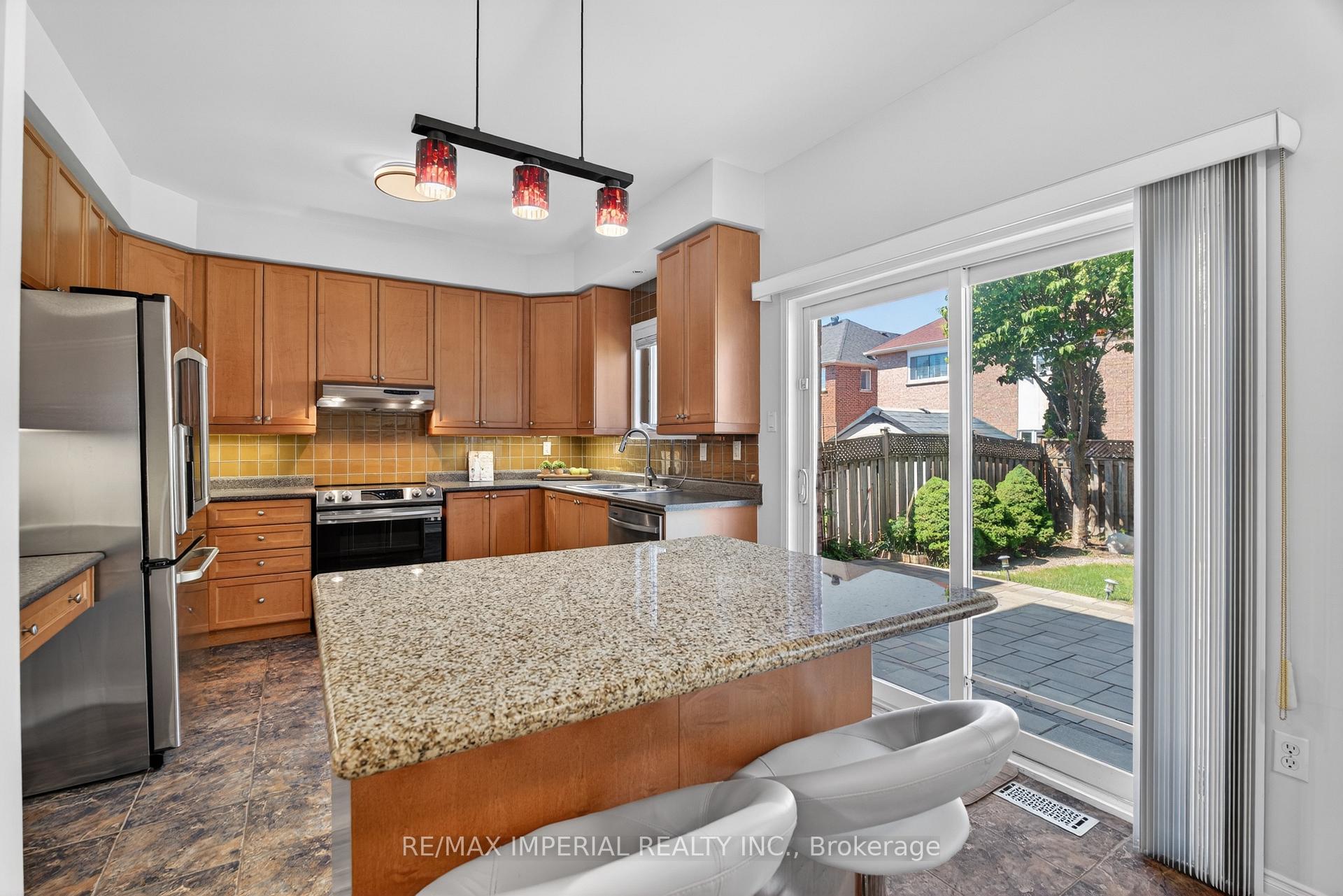 Photo 14 of 18 Davidoff Street, Markham, Wismer — HOMEH