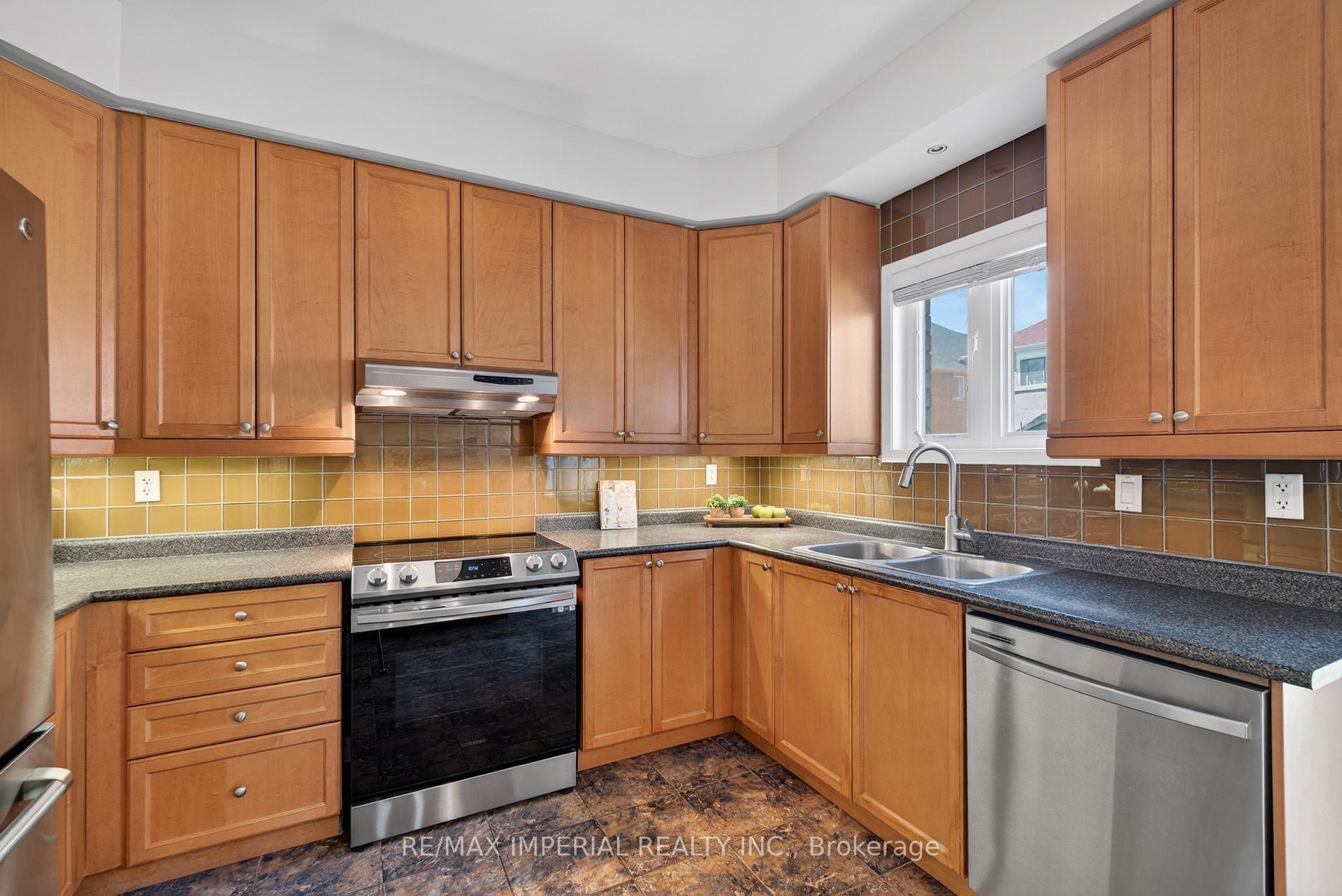 Photo 16 of 18 Davidoff Street, Markham, Wismer — HOMEH