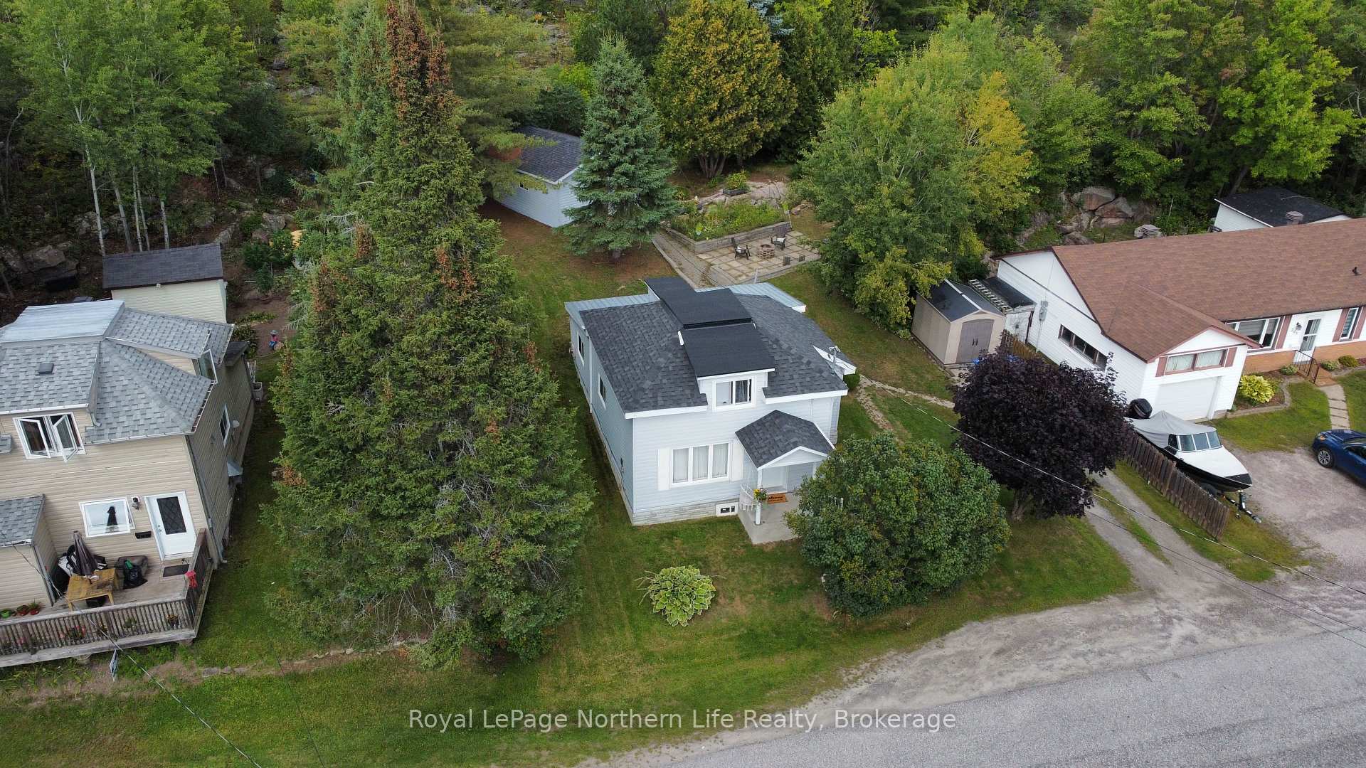Photo 4 of 199 Lisgar Street, West Nipissing, Sturgeon Falls — HOMEH