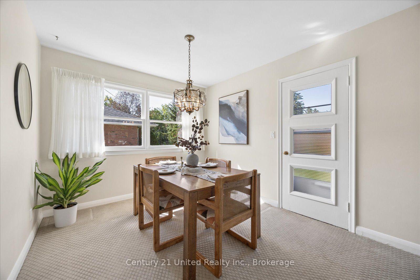 Photo 10 of 797 Valleyview Drive, Peterborough, Monaghan Ward 2 — HOMEH