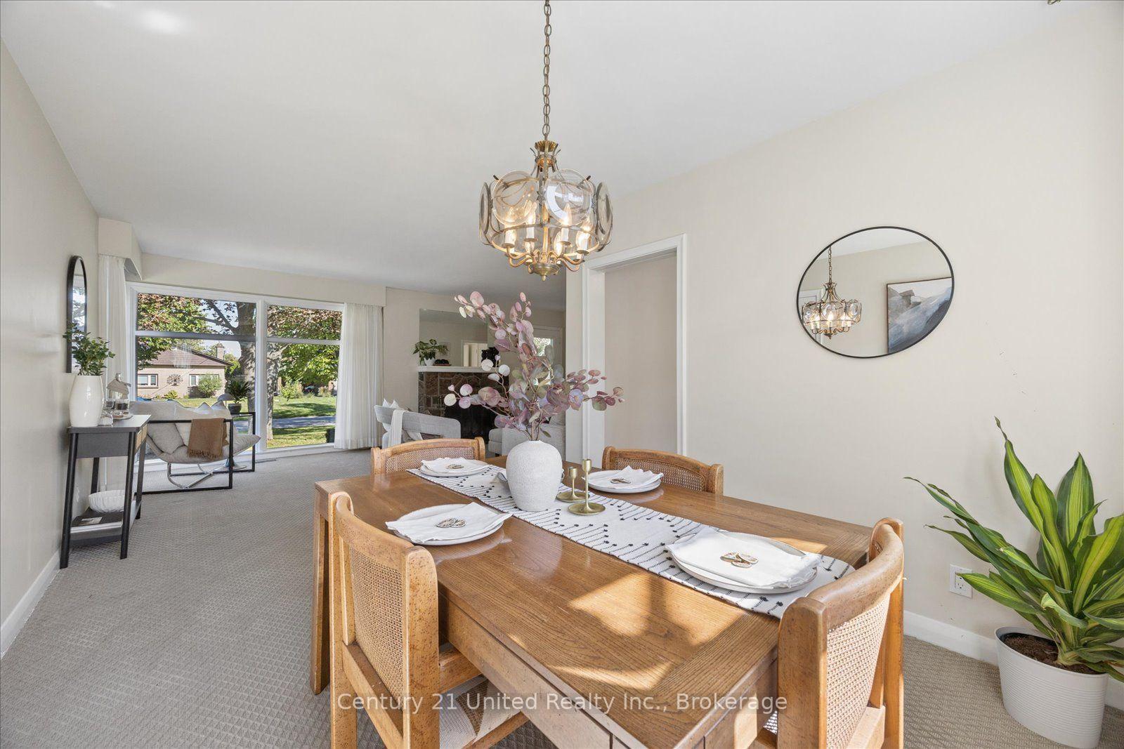 Photo 11 of 797 Valleyview Drive, Peterborough, Monaghan Ward 2 — HOMEH
