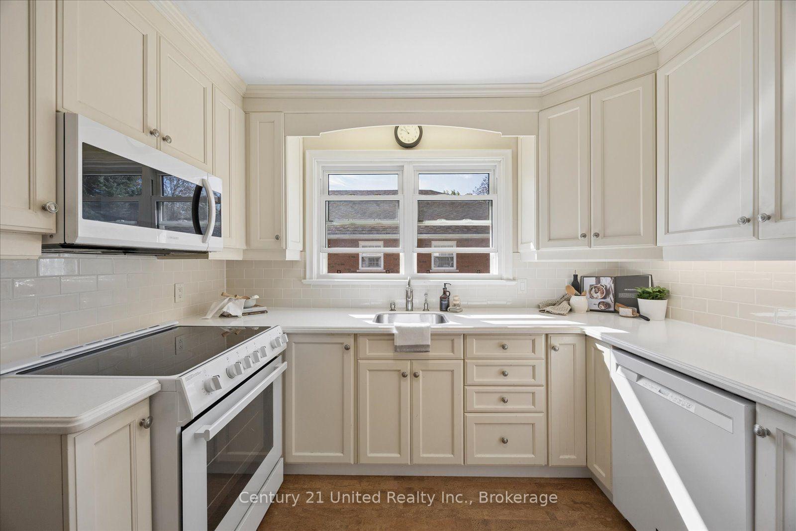Photo 14 of 797 Valleyview Drive, Peterborough, Monaghan Ward 2 — HOMEH