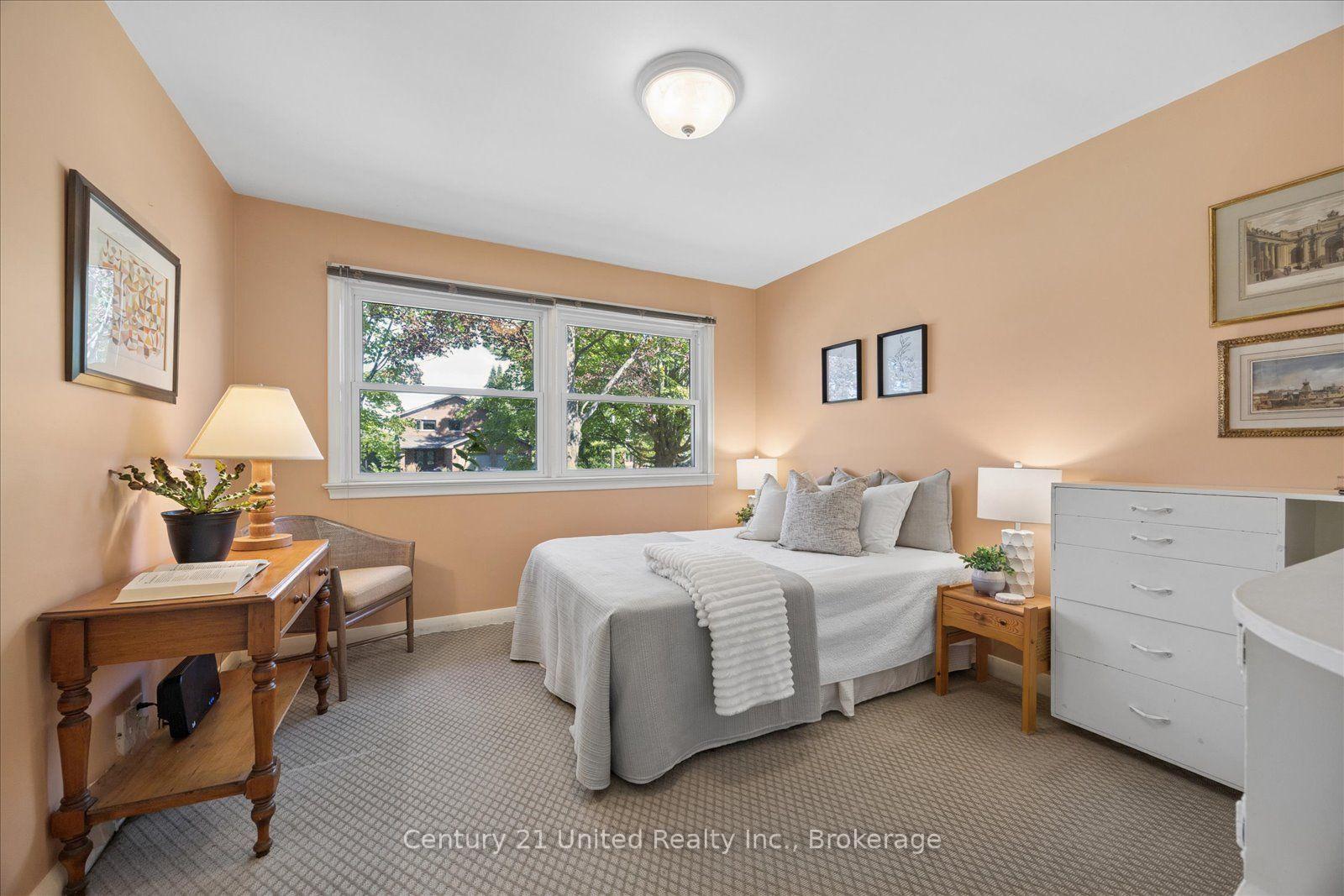 Photo 19 of 797 Valleyview Drive, Peterborough, Monaghan Ward 2 — HOMEH
