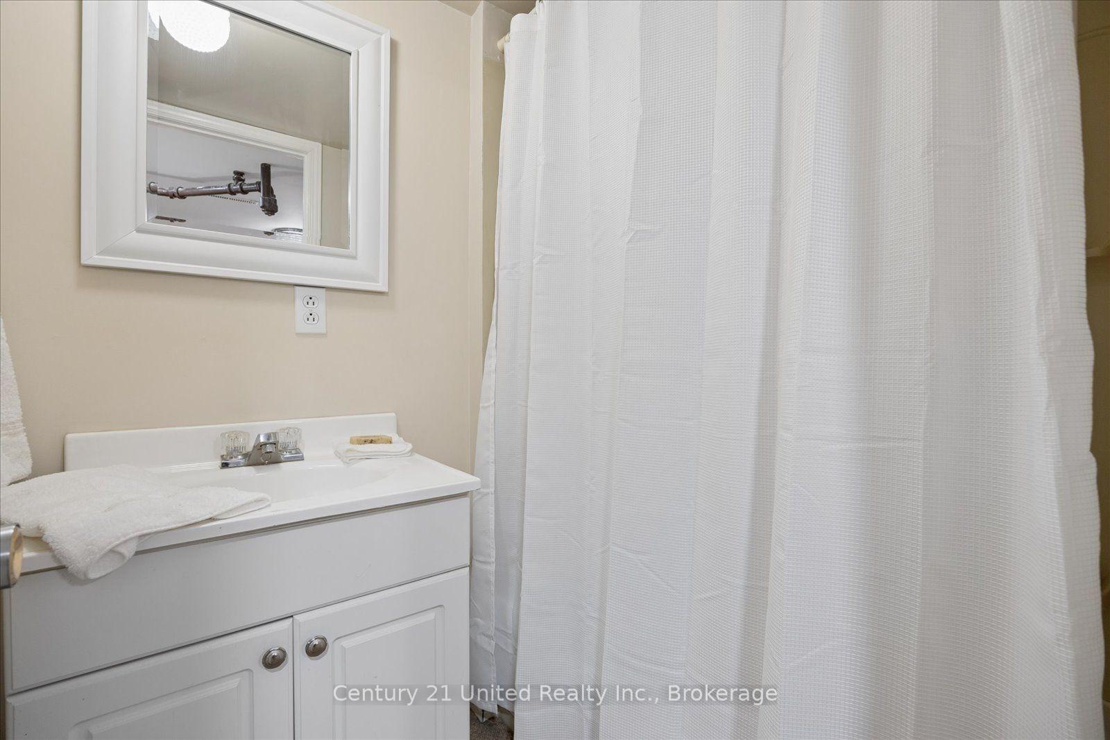 Photo 35 of 797 Valleyview Drive, Peterborough, Monaghan Ward 2 — HOMEH