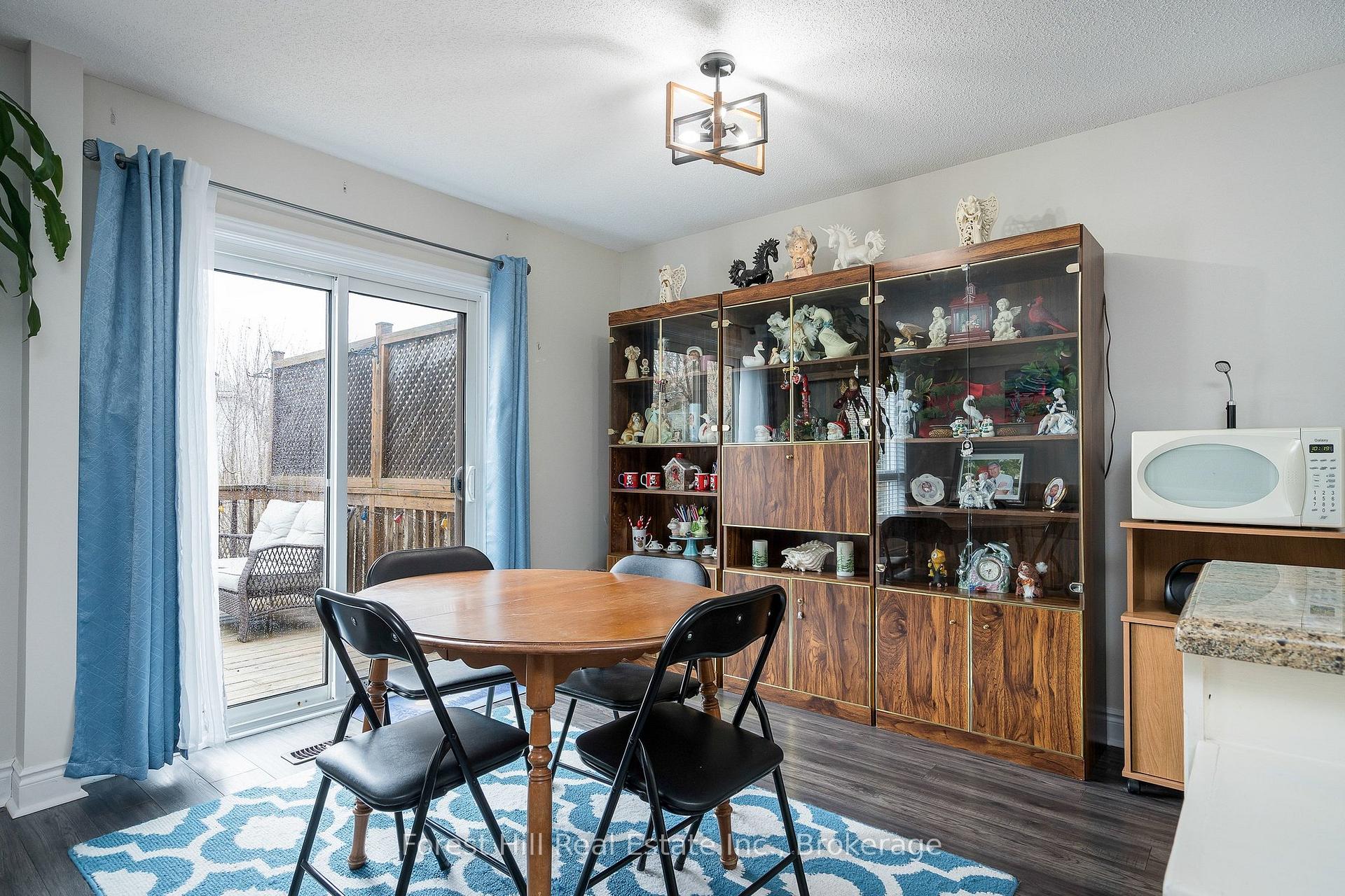 Photo 6 of 29 Dillon Drive, Collingwood — HOMEH