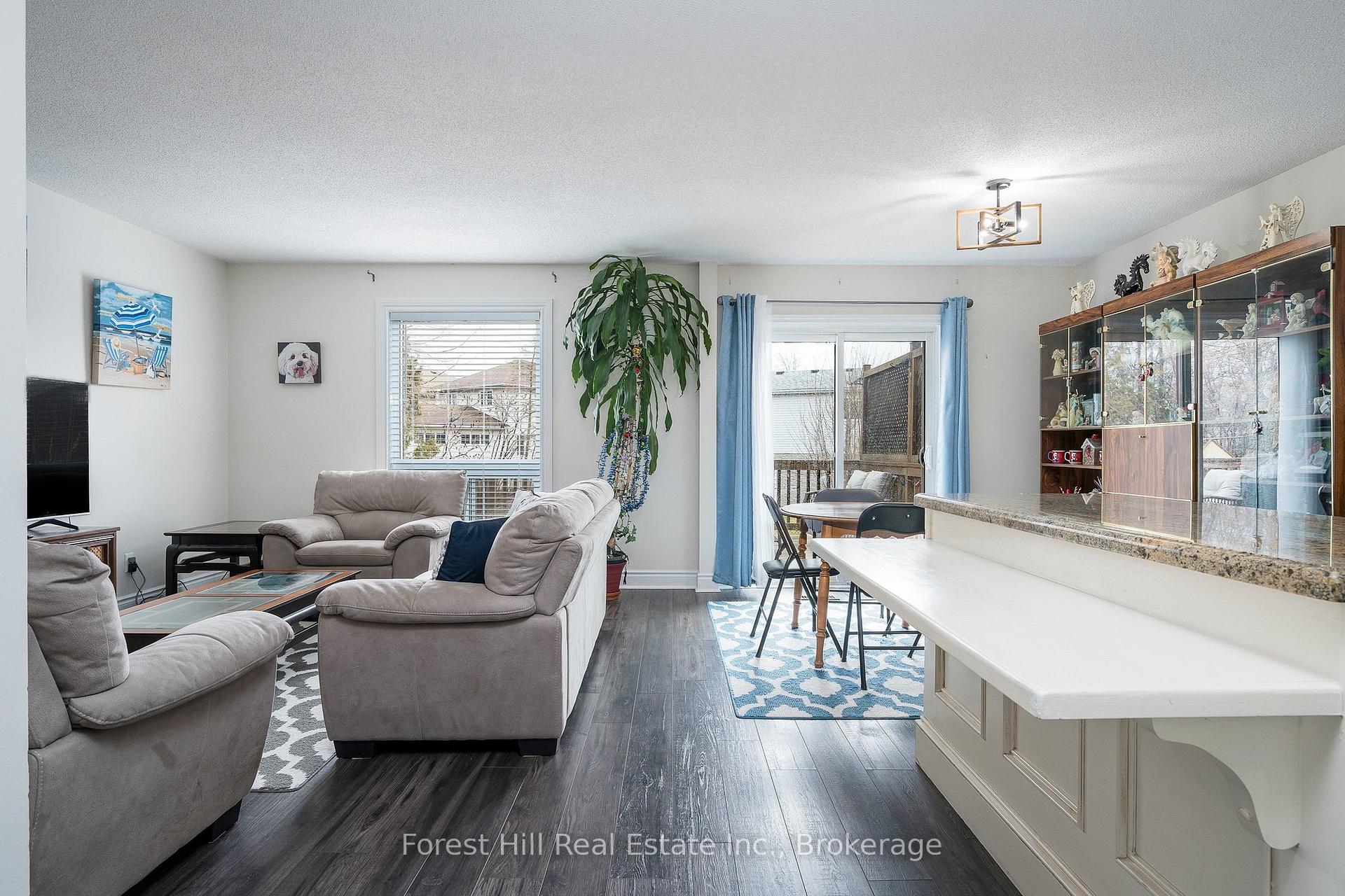 Photo 9 of 29 Dillon Drive, Collingwood — HOMEH