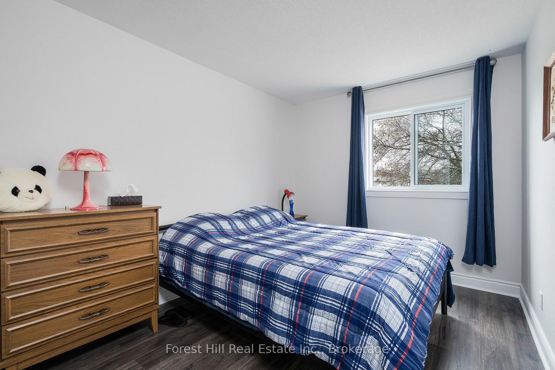Photo 15 of 29 Dillon Drive, Collingwood — HOMEH