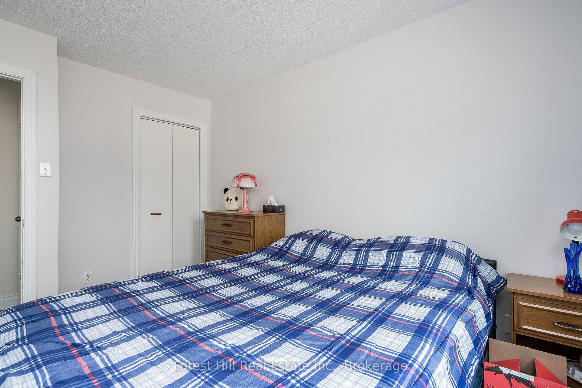 Photo 16 of 29 Dillon Drive, Collingwood — HOMEH