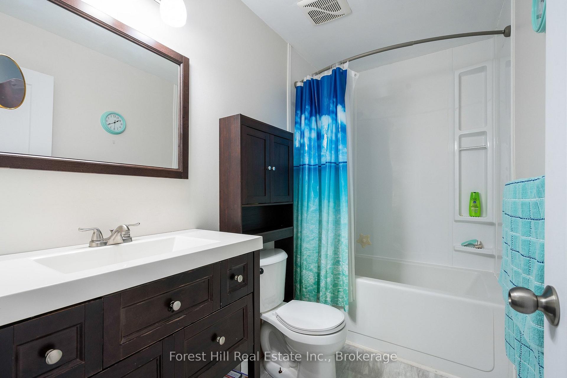 Photo 18 of 29 Dillon Drive, Collingwood — HOMEH