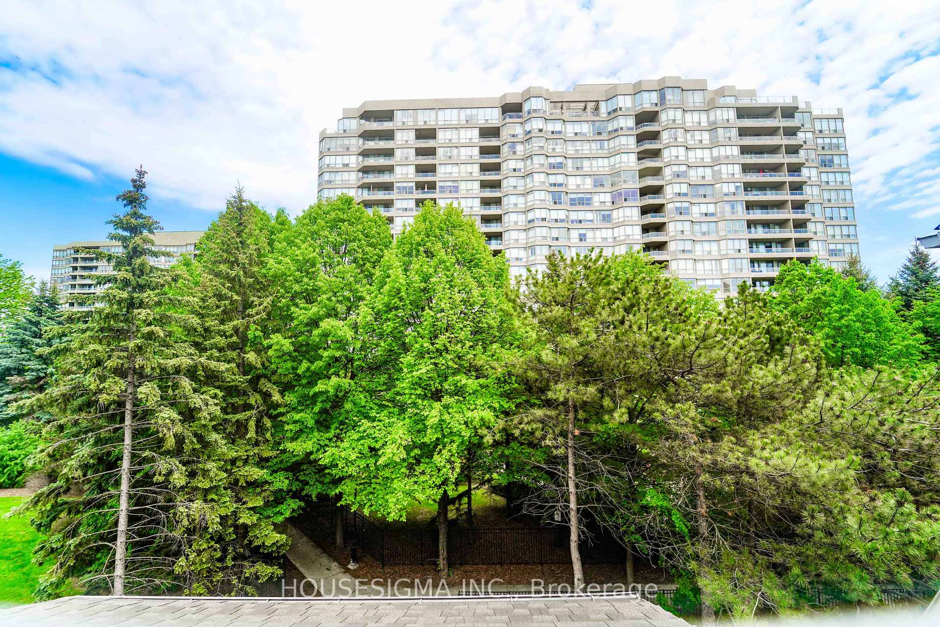 Photo 5 of Unit 212, 1400 The Esplanade N, Pickering, Town Centre — HOMEH