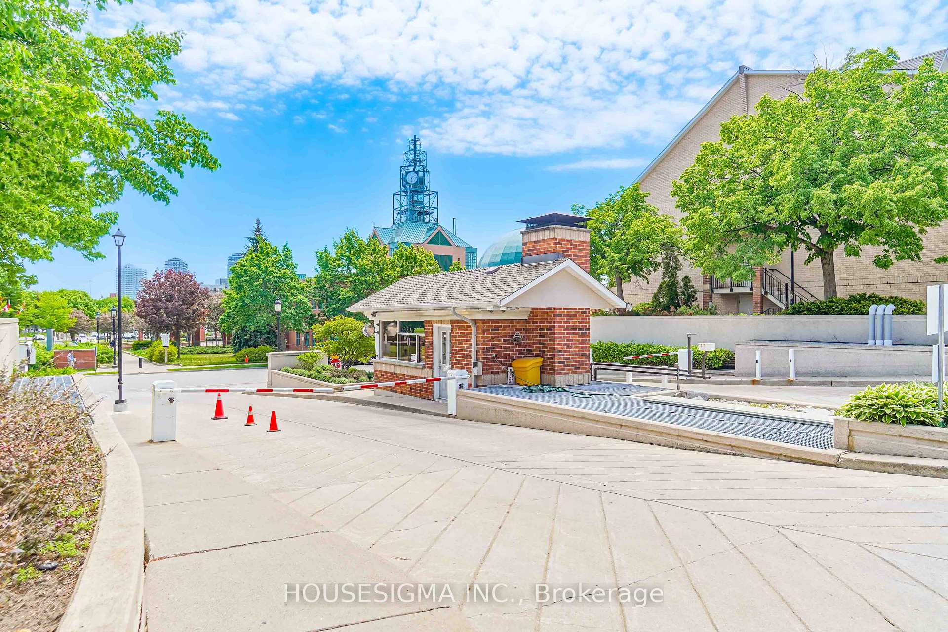 Photo 8 of Unit 212, 1400 The Esplanade N, Pickering, Town Centre — HOMEH