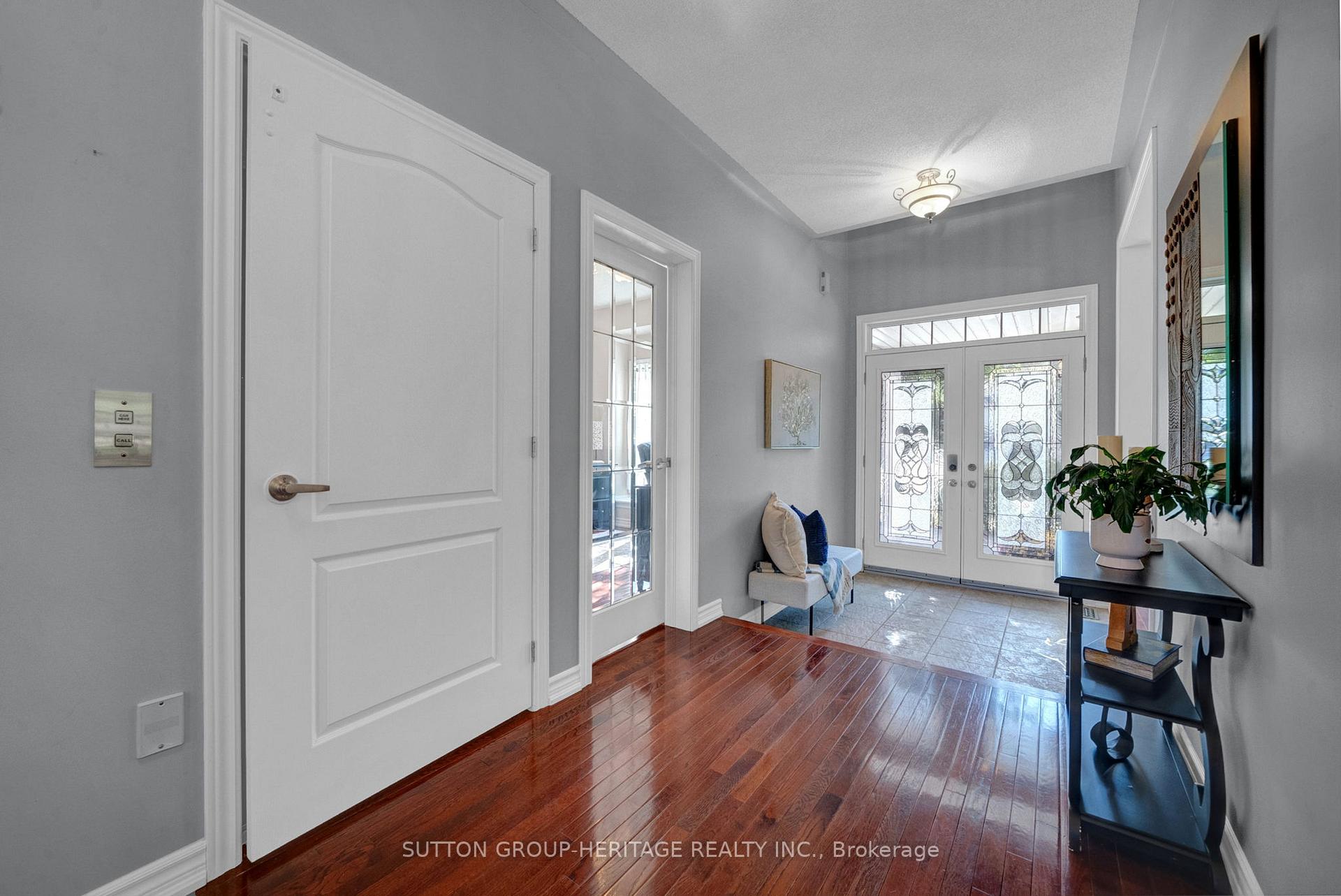 Photo 3 of 102 Kennett Drive, Whitby, Lynde Creek — HOMEH
