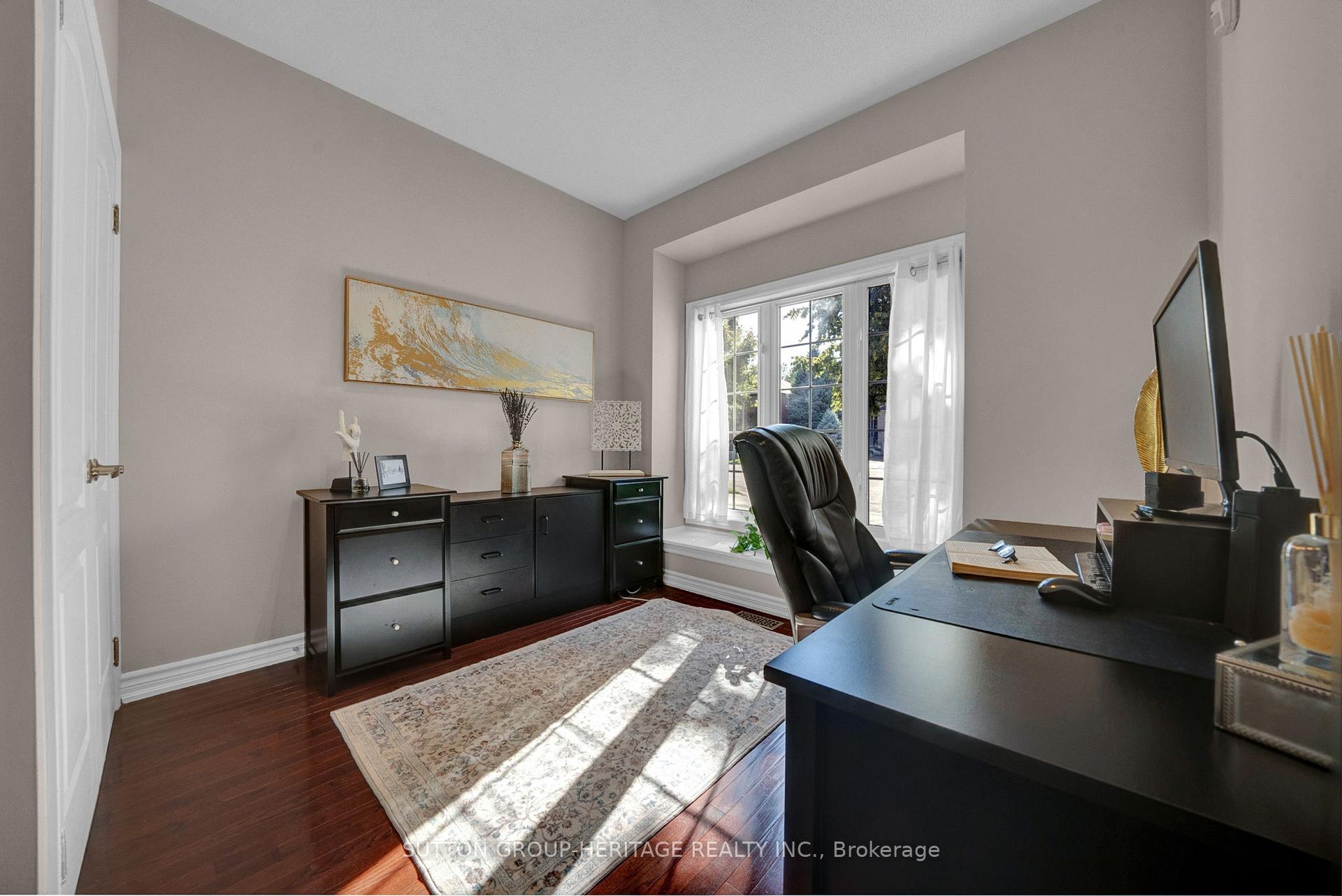 Photo 5 of 102 Kennett Drive, Whitby, Lynde Creek — HOMEH