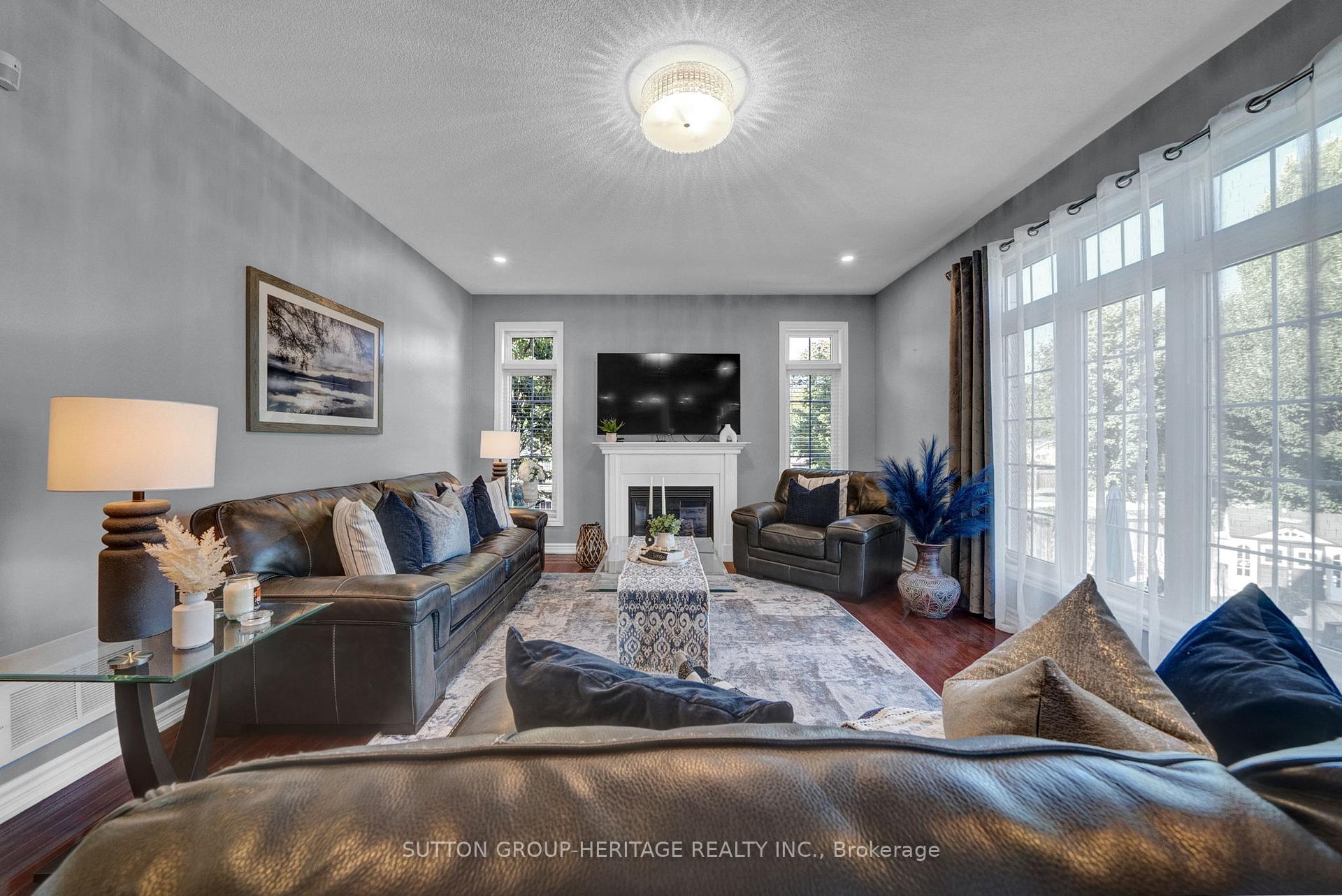 Photo 11 of 102 Kennett Drive, Whitby, Lynde Creek — HOMEH