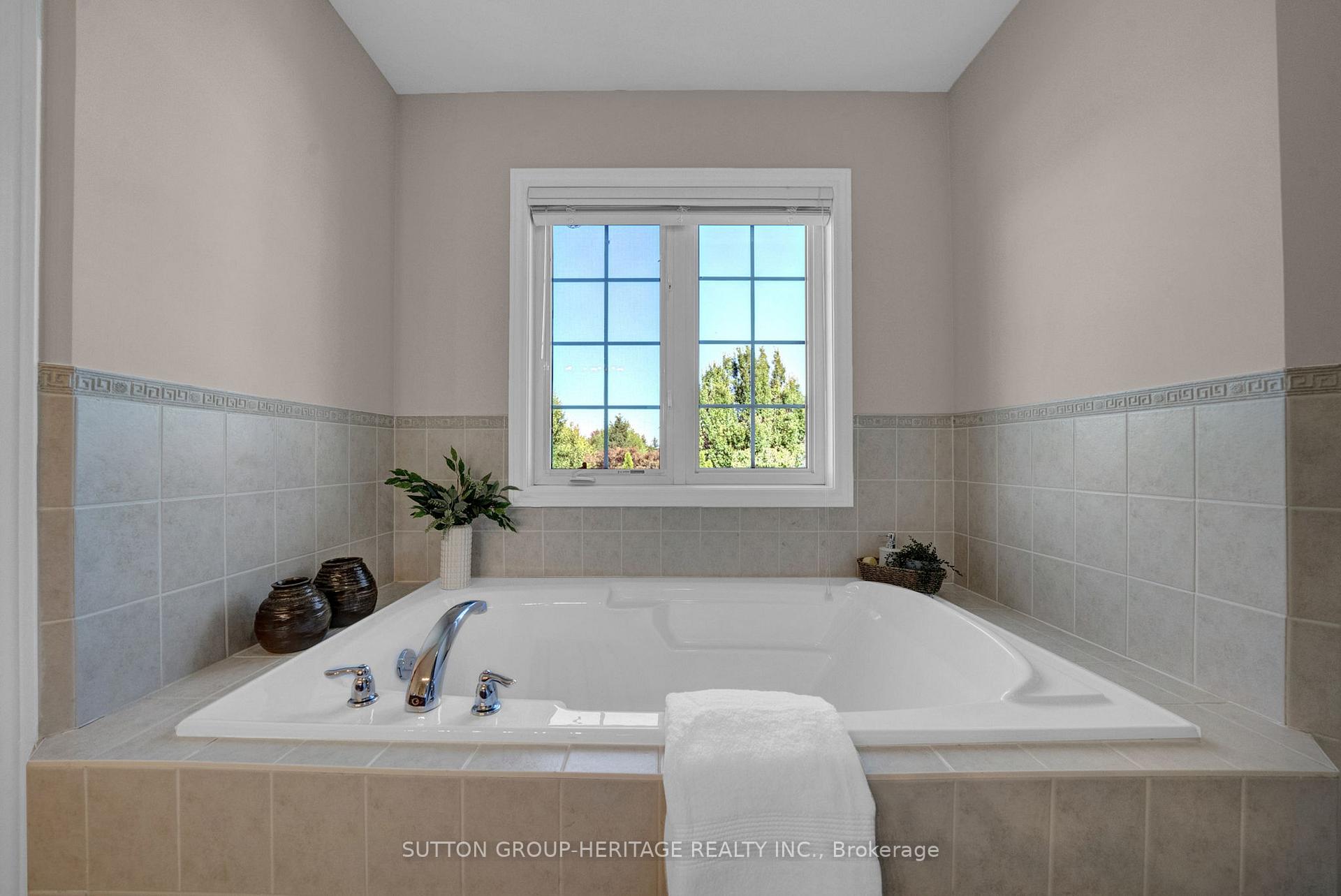 Photo 20 of 102 Kennett Drive, Whitby, Lynde Creek — HOMEH