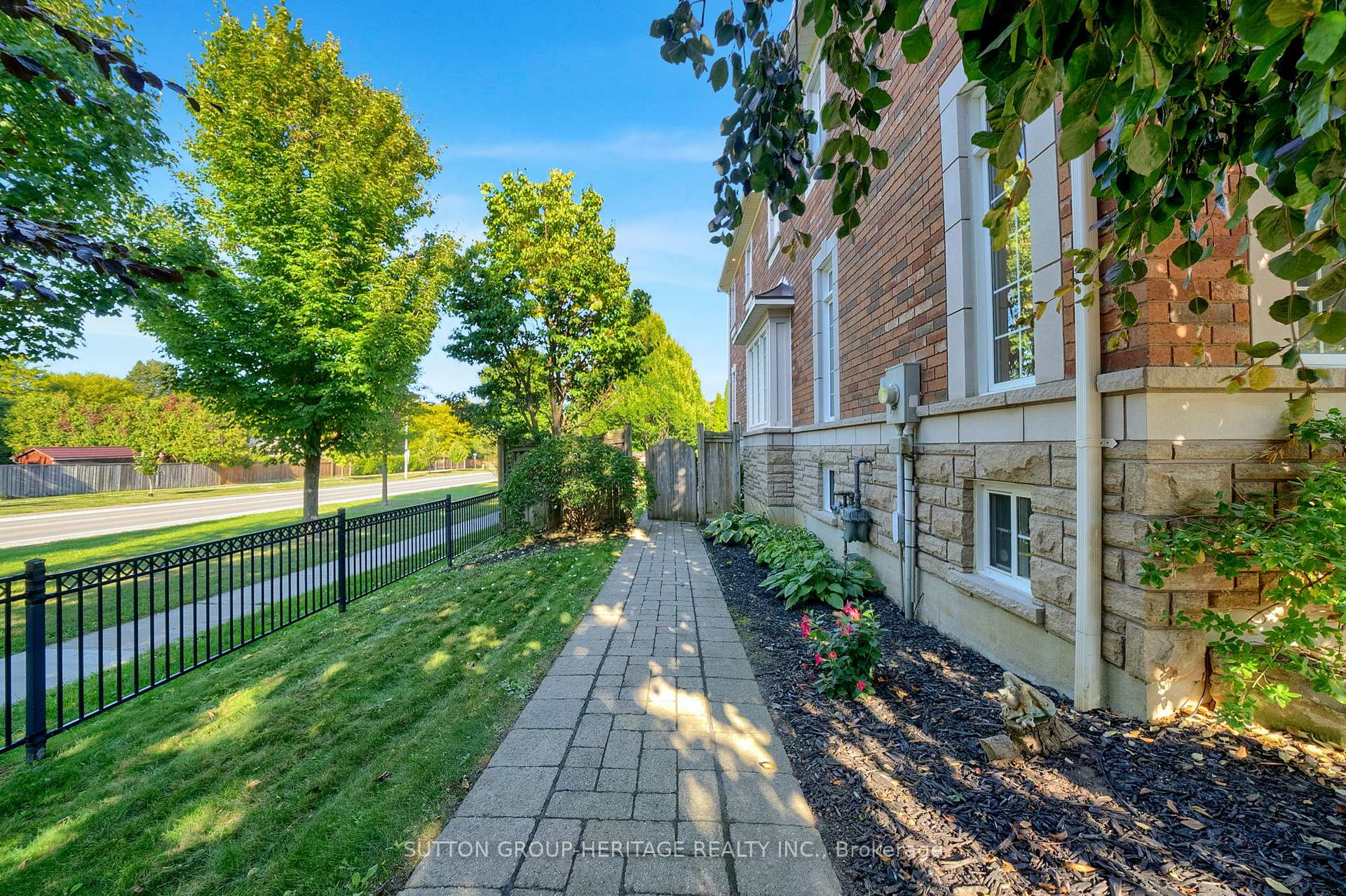 Photo 45 of 102 Kennett Drive, Whitby, Lynde Creek — HOMEH