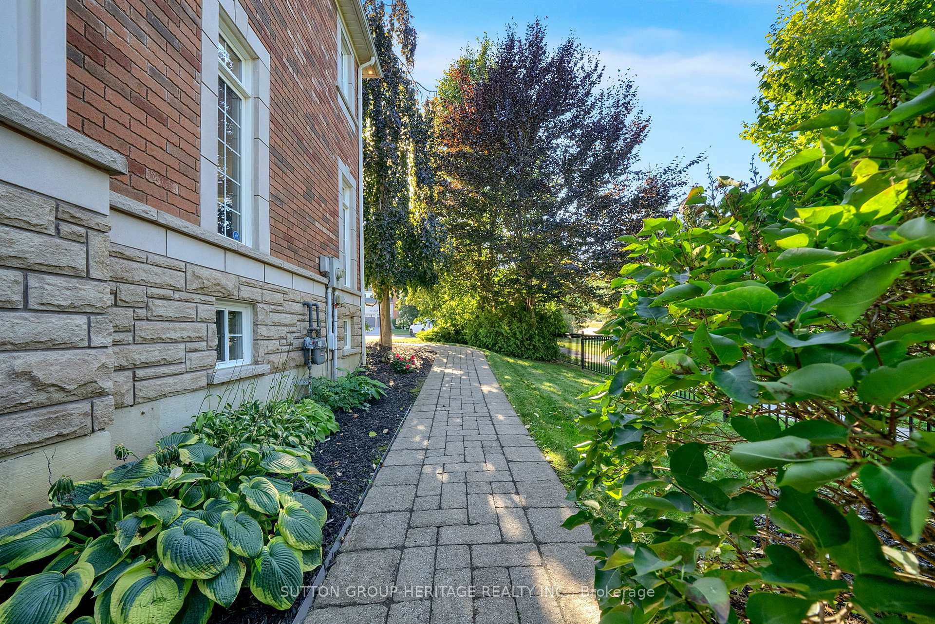 Photo 46 of 102 Kennett Drive, Whitby, Lynde Creek — HOMEH