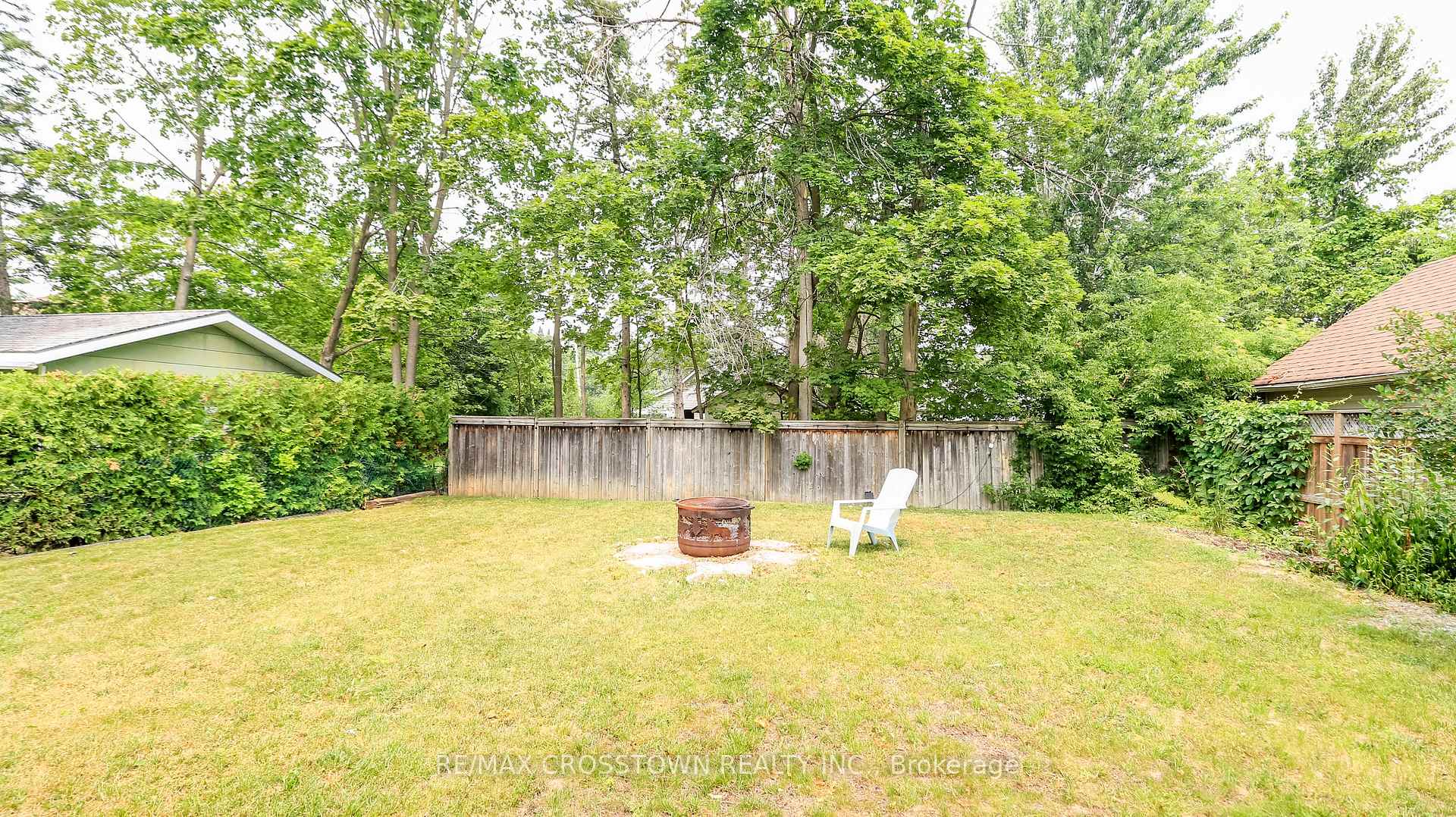 Photo 11 of 706 Reid Street, Innisfil, Alcona — HOMEH