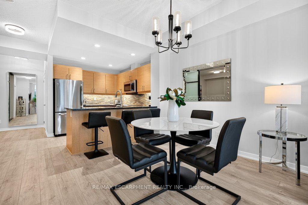 Photo 14 of Unit 612, 551 Maple Avenue, Burlington, Brant — HOMEH