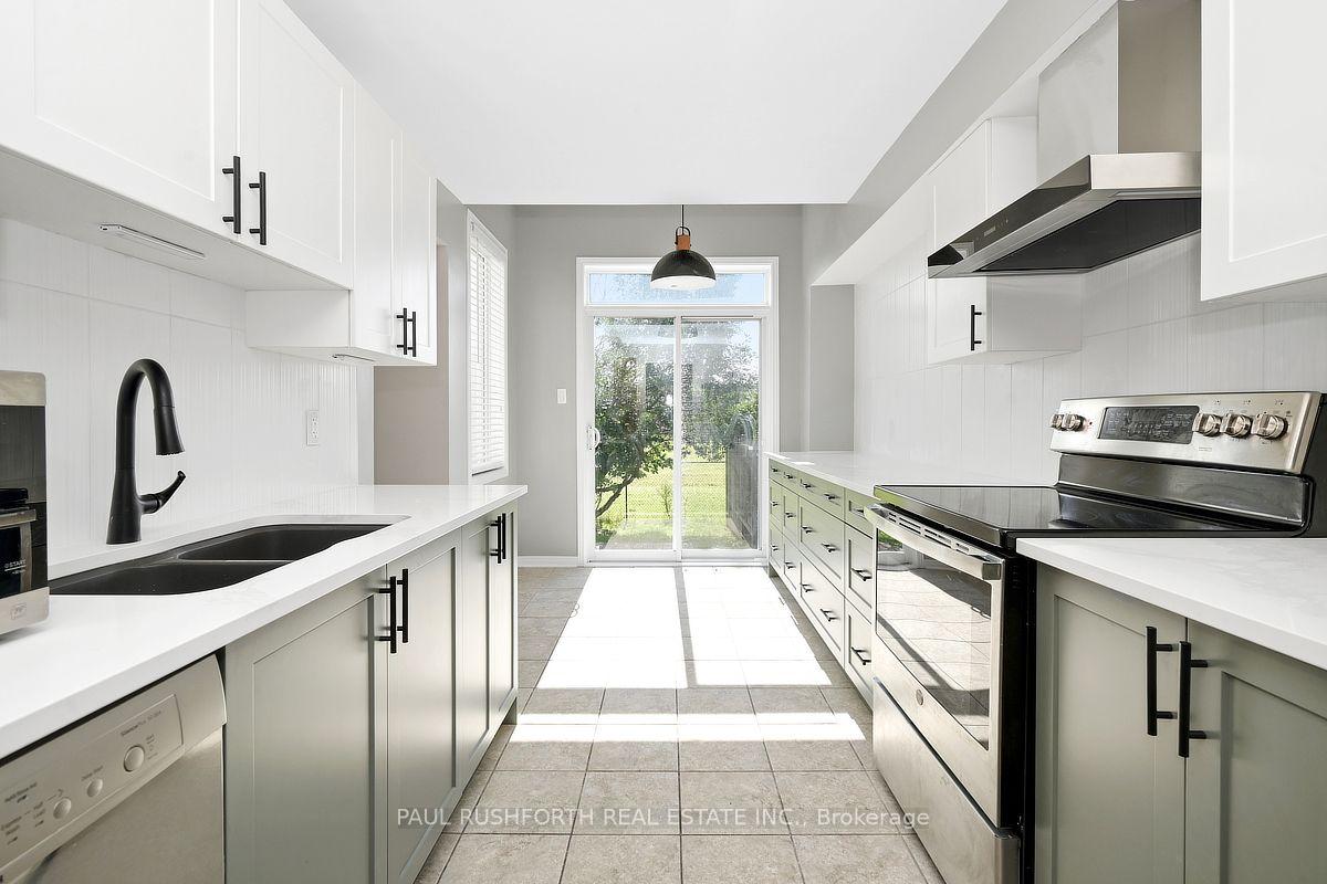 Photo 8 of 1499 Demeter Street, Ottawa, Fallingbrook/Gardenway South — HOMEH