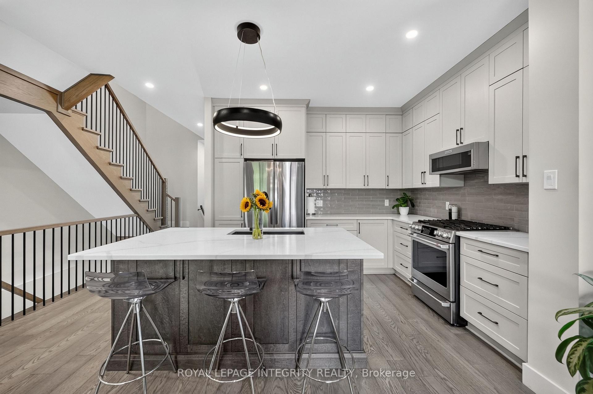 Photo 5 of 69 Prince Albert Street, Ottawa, Overbrook/Castle Heights — HOMEH