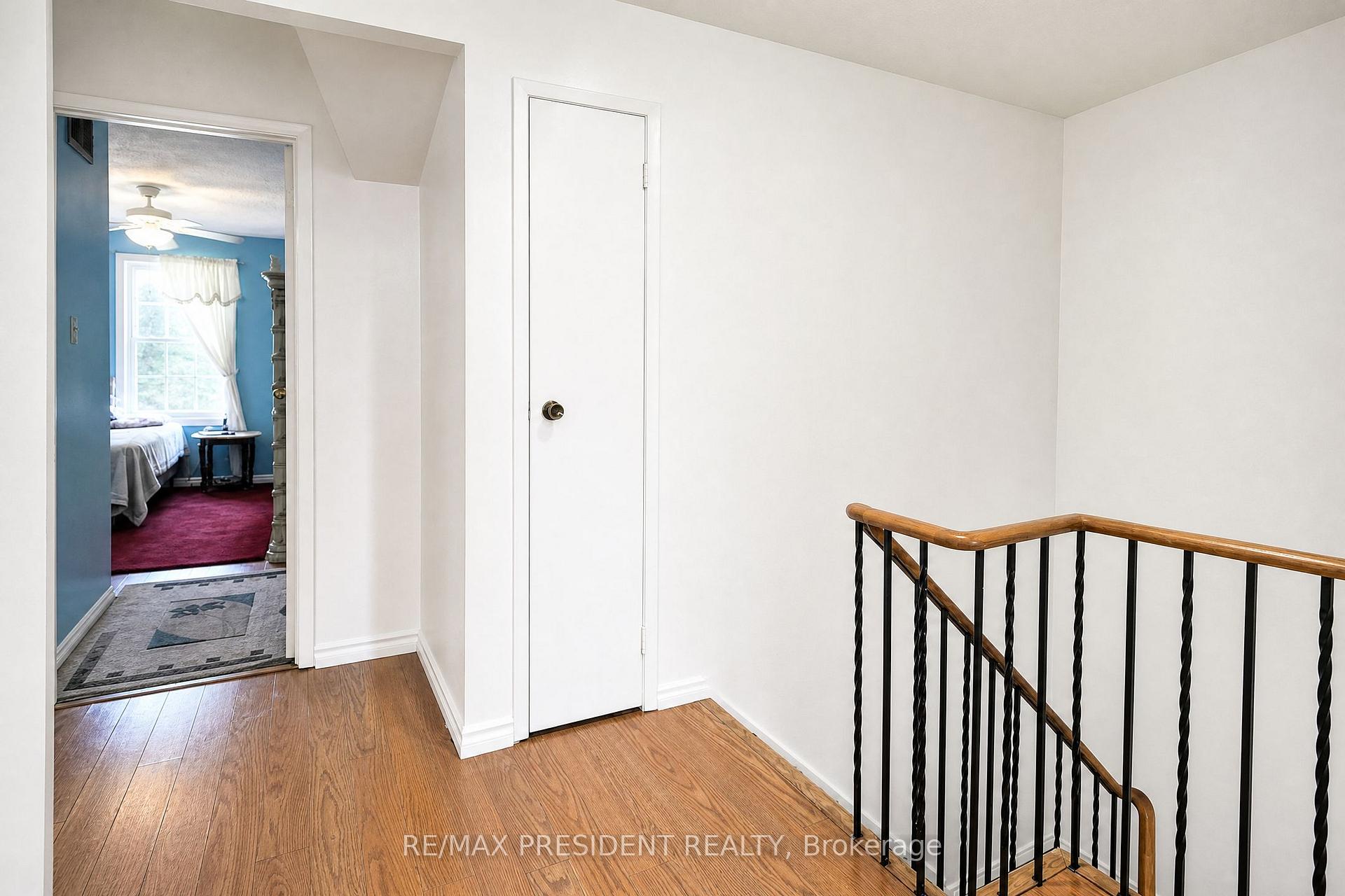 Photo 13 of 29 Norbrook Crescent, Etobicoke, West Humber-Clairville — HOMEH