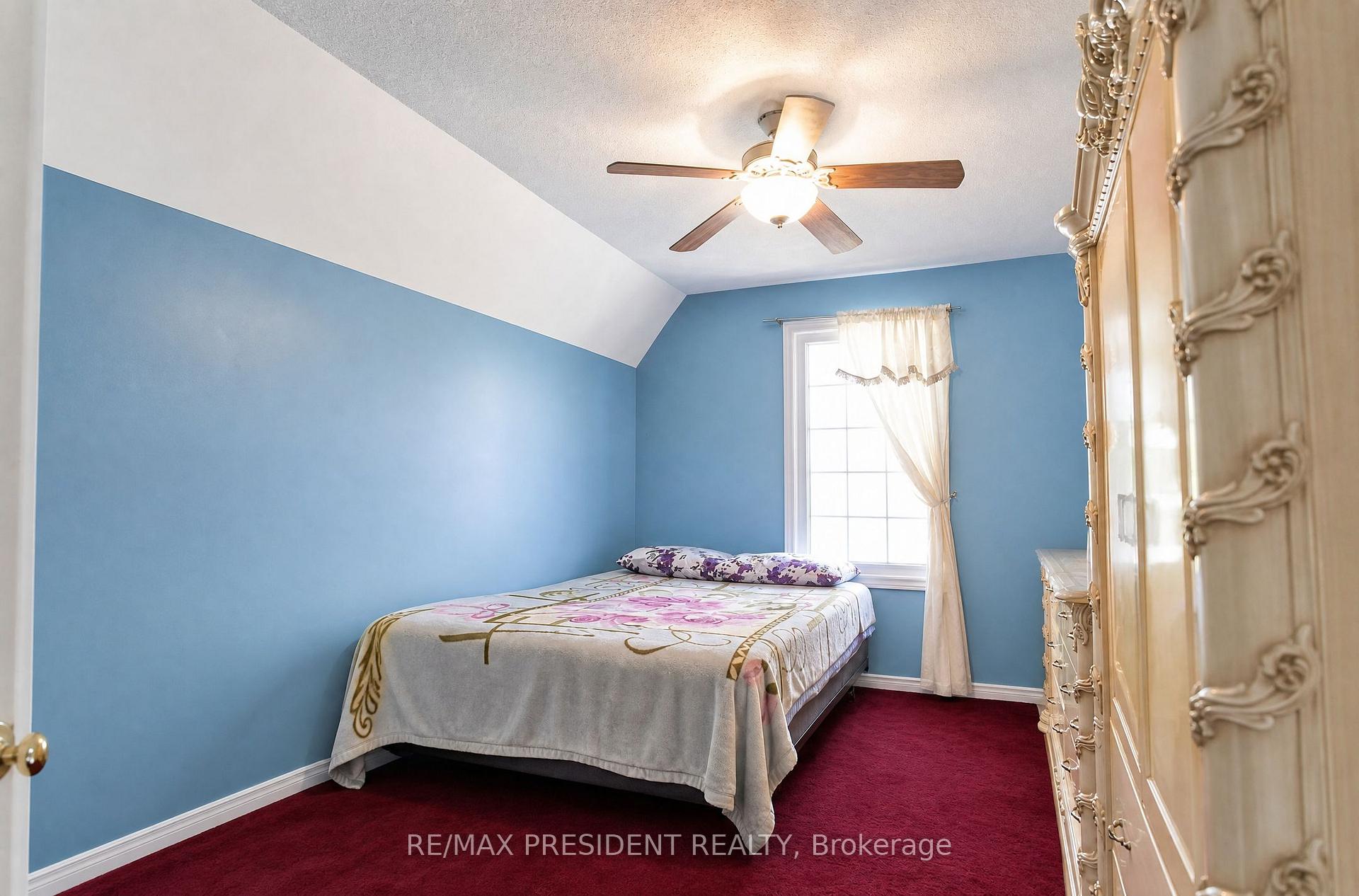 Photo 14 of 29 Norbrook Crescent, Etobicoke, West Humber-Clairville — HOMEH
