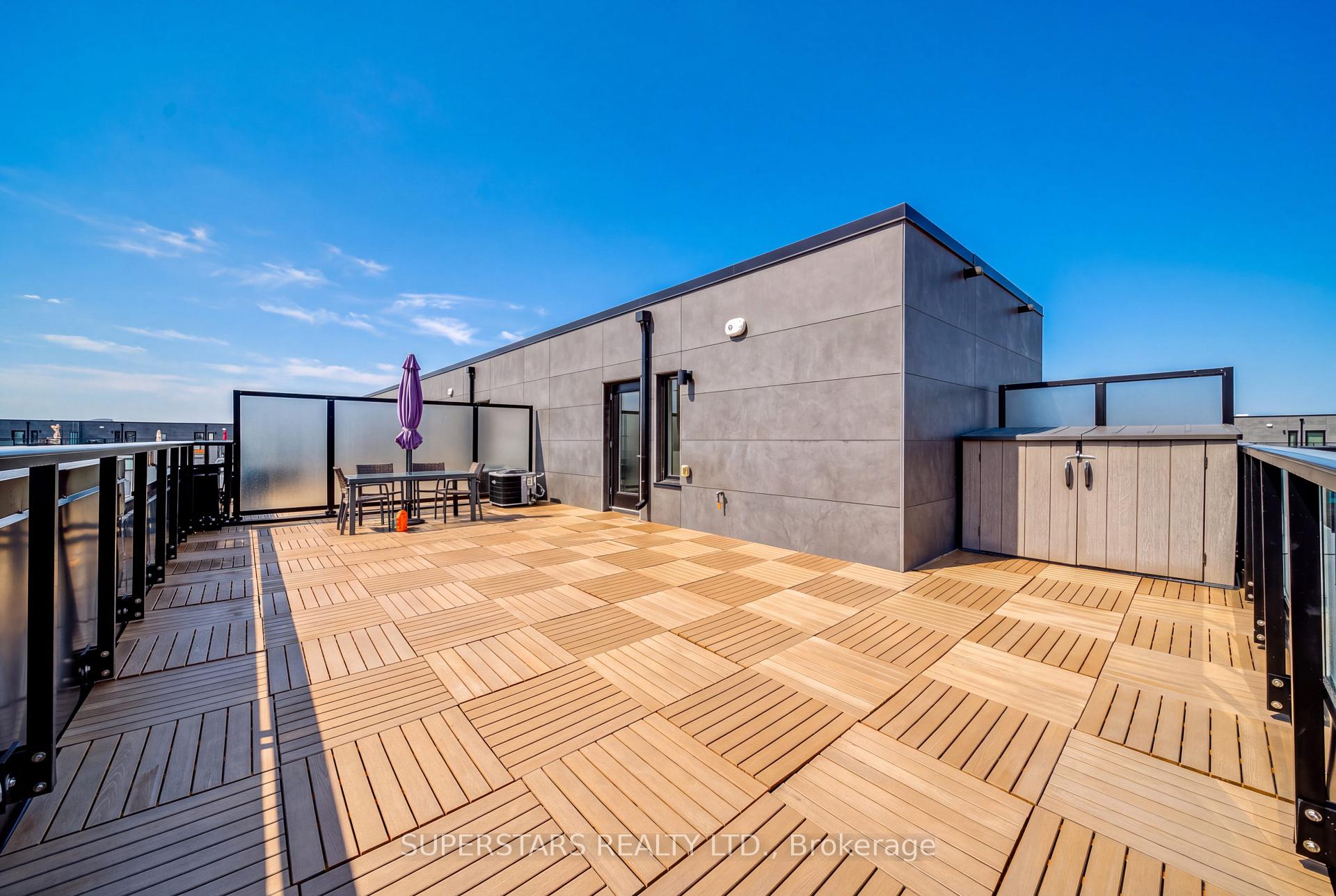 Photo 4 of Unit 1019, 14 David Eyer Road, Richmond Hill, Rural Richmond Hill — HOMEH