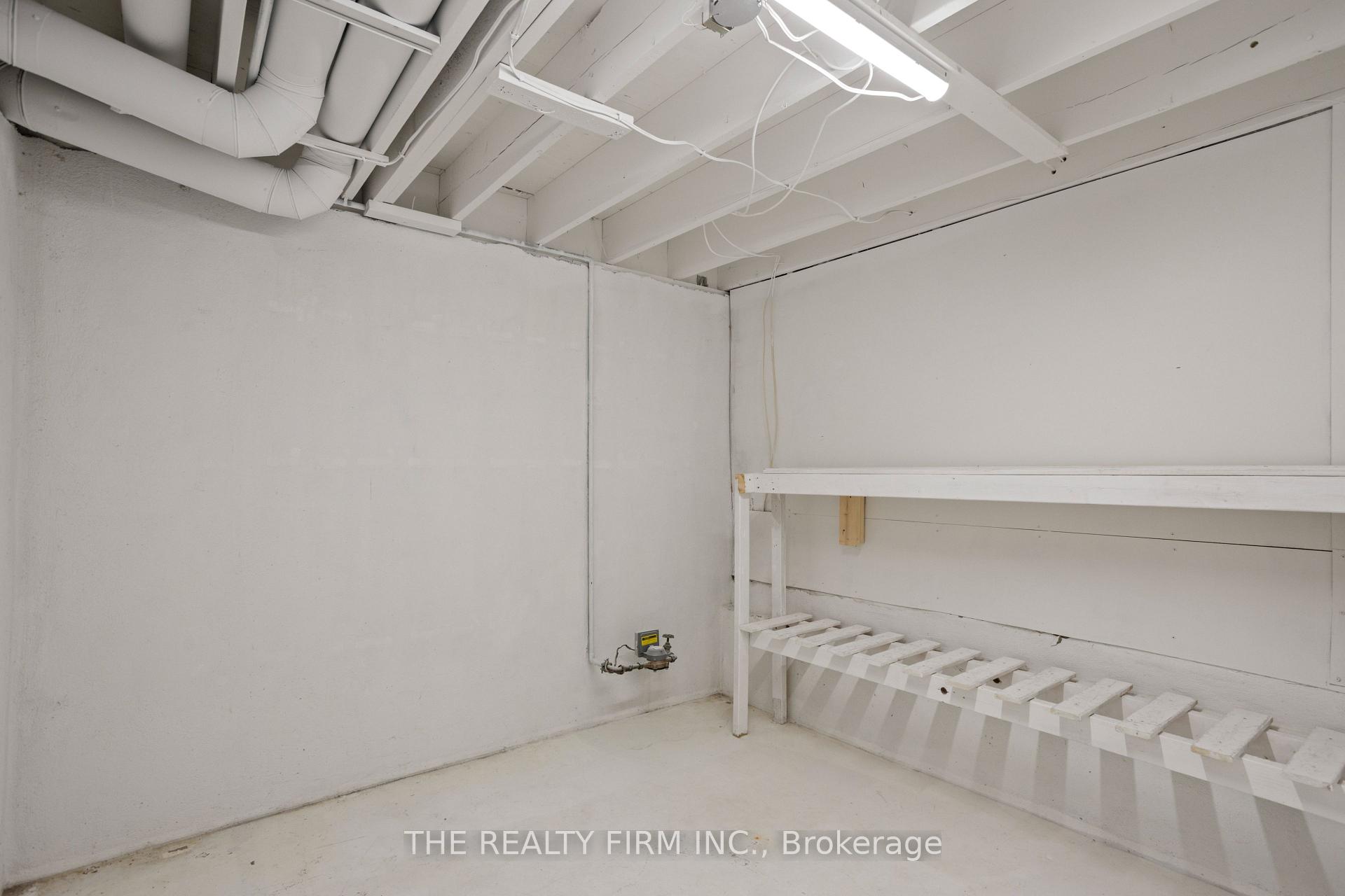 Photo 37 of 22 Milford Crescent, London, North G — HOMEH