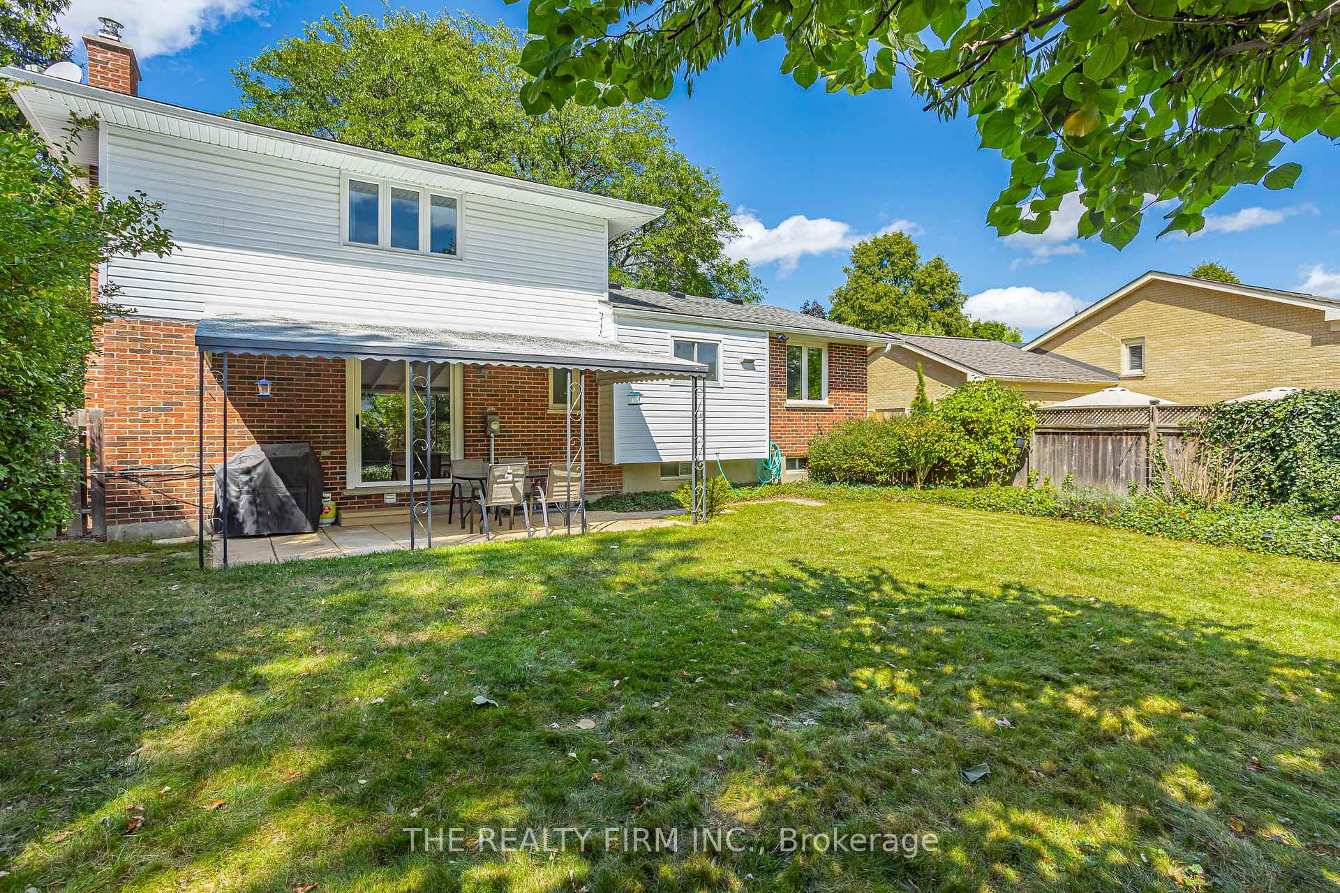 Photo 43 of 22 Milford Crescent, London, North G — HOMEH