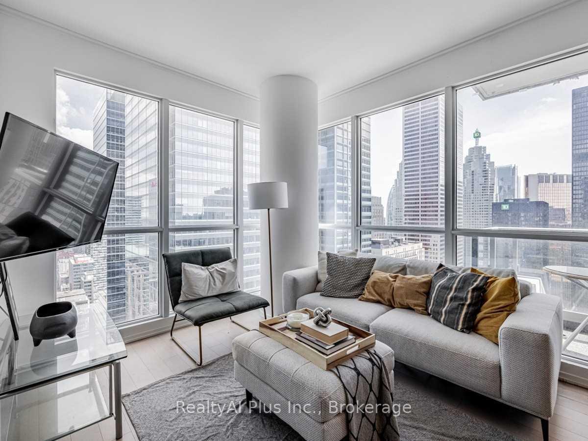 Photo 3 of Unit 3906, 70 Temperance Street, Toronto, Bay Street Corridor — HOMEH