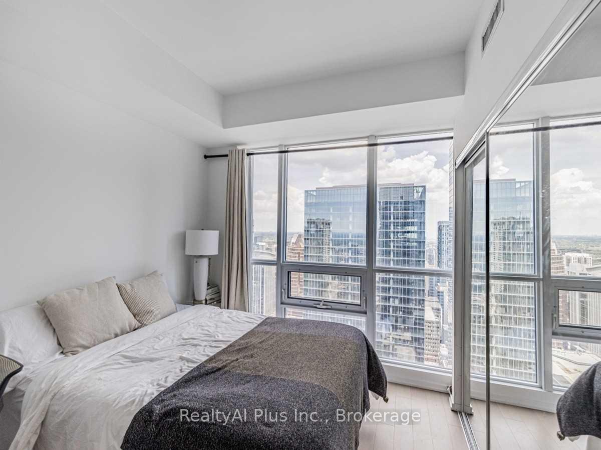 Photo 7 of Unit 3906, 70 Temperance Street, Toronto, Bay Street Corridor — HOMEH