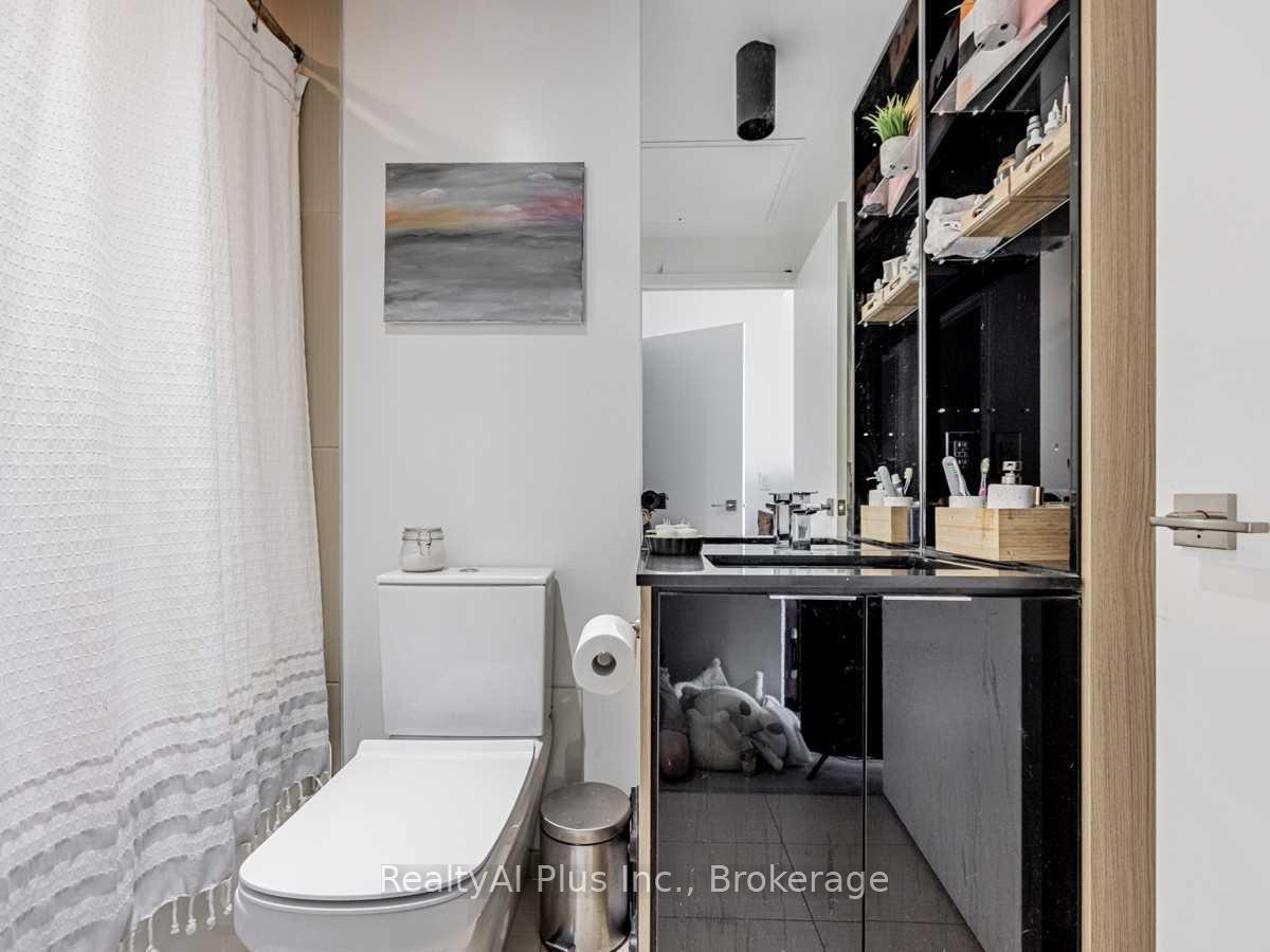 Photo 8 of Unit 3906, 70 Temperance Street, Toronto, Bay Street Corridor — HOMEH