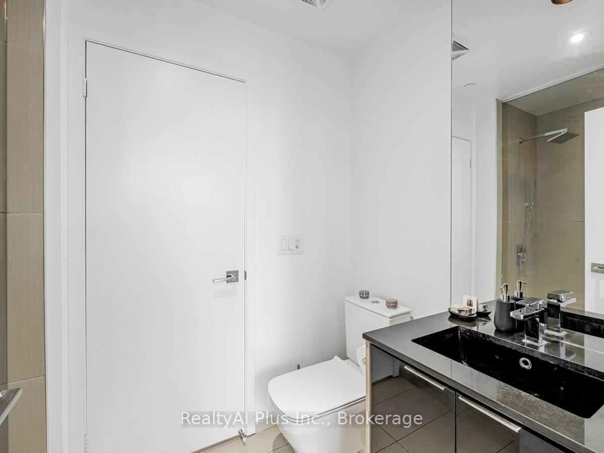 Photo 10 of Unit 3906, 70 Temperance Street, Toronto, Bay Street Corridor — HOMEH