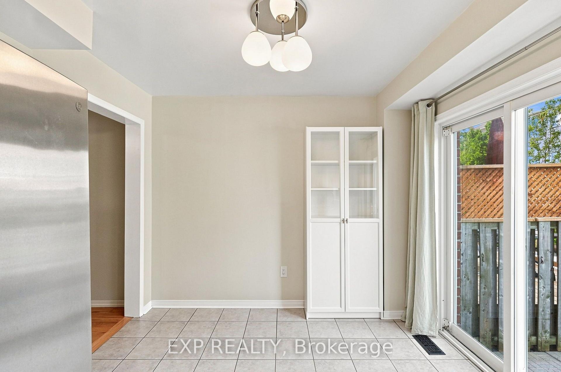 Photo 11 of 179 Sassafras Circle, Vaughan, Patterson — HOMEH